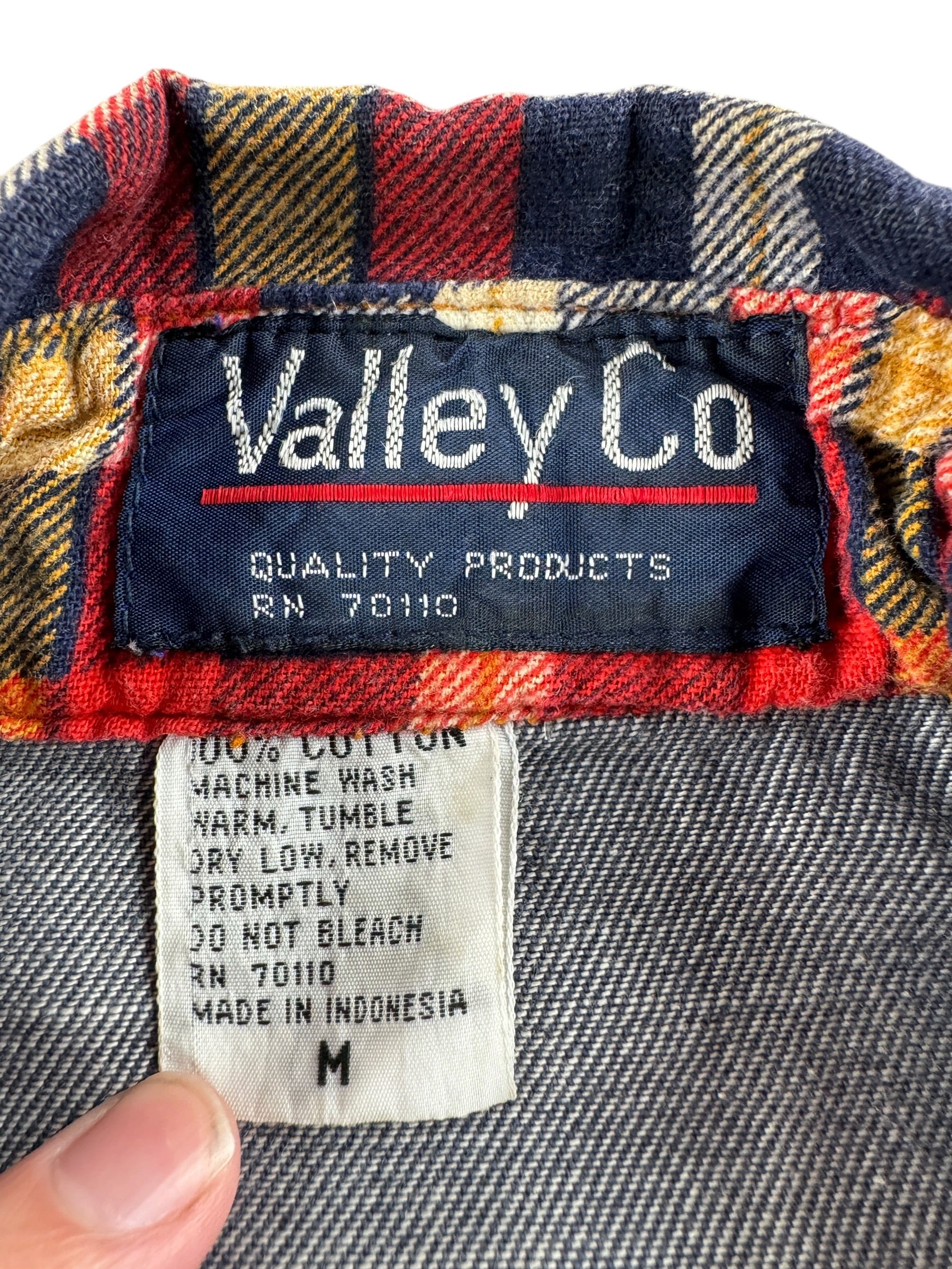 Label on Vintage 1970’s Denim Jacket With Cotton Flannel Trim SZ M
