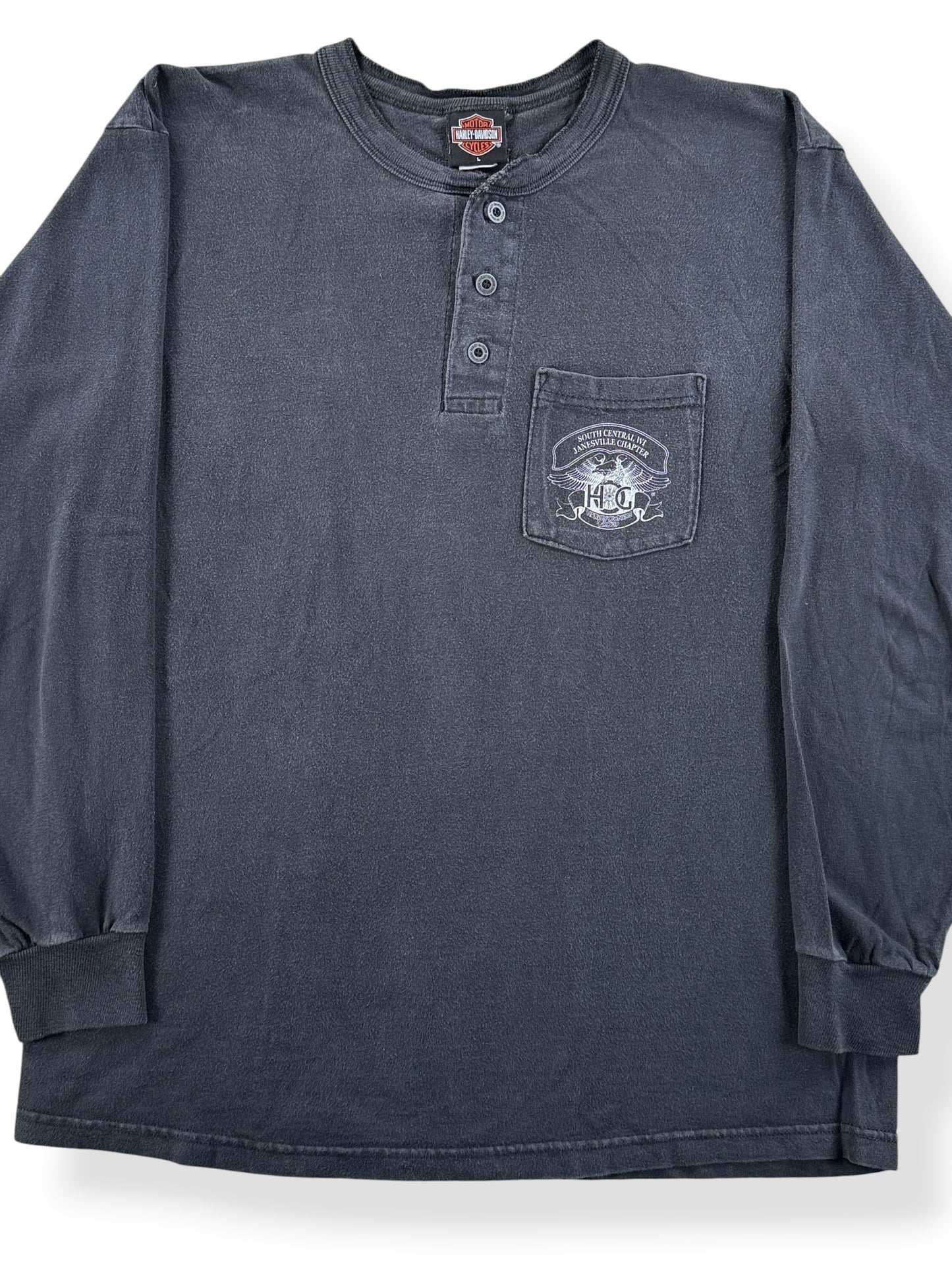 Front Close Up of Vintage Harley Davidson South Central WI Henley SZ L