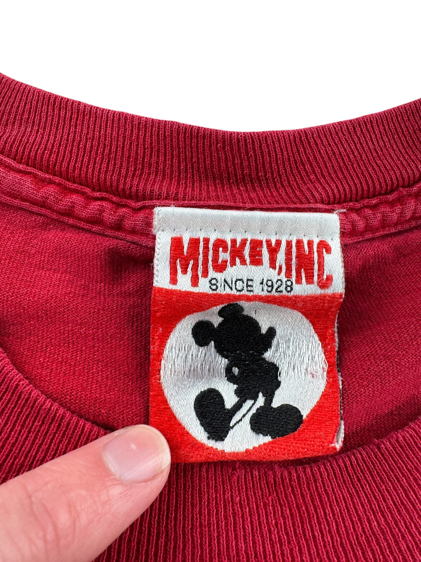 Tag on Vintage Mickey 96 Disney Tee SZ XL (Fits L)