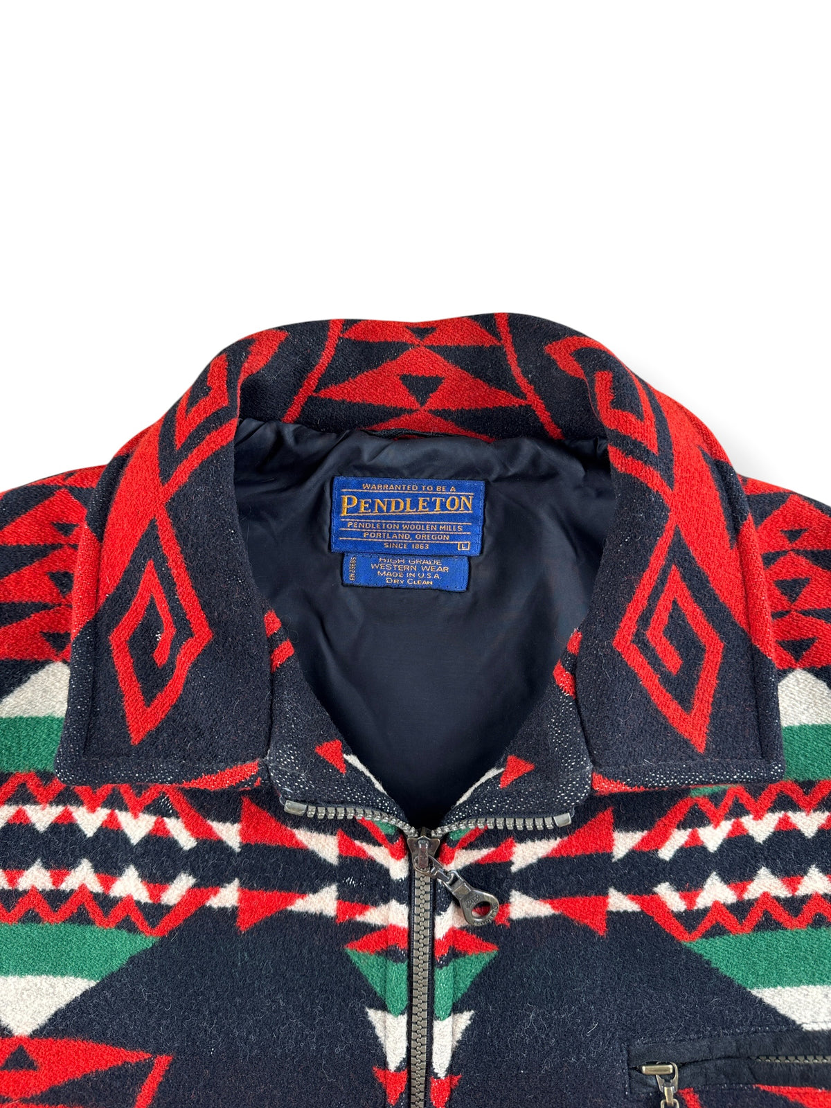 Collar on Vintage 1990s Aztec Pendleton Jacket SZ L