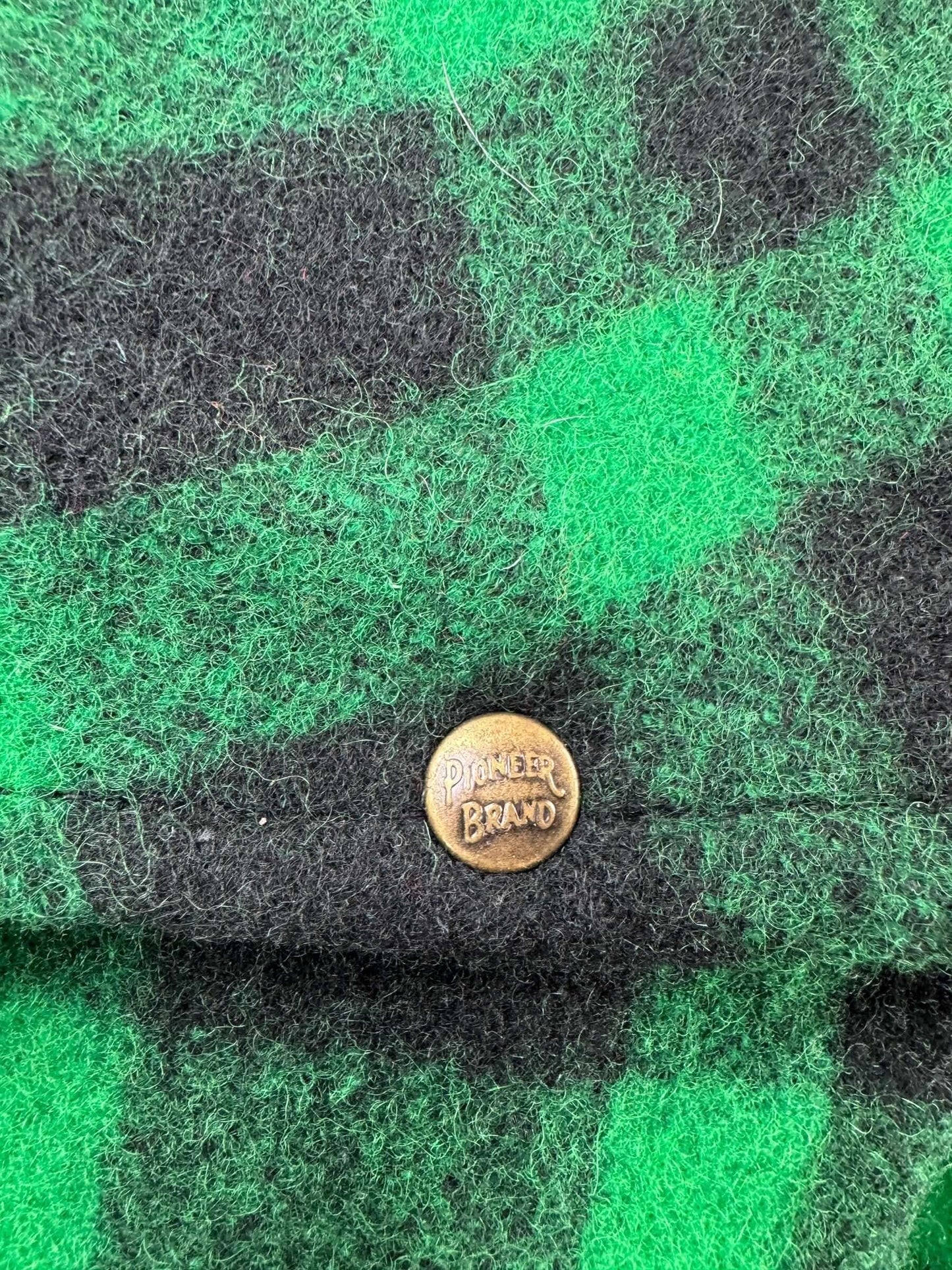 Button on Vintage Pioneer Sportswear Green & Black Wool Jacket SZ 42