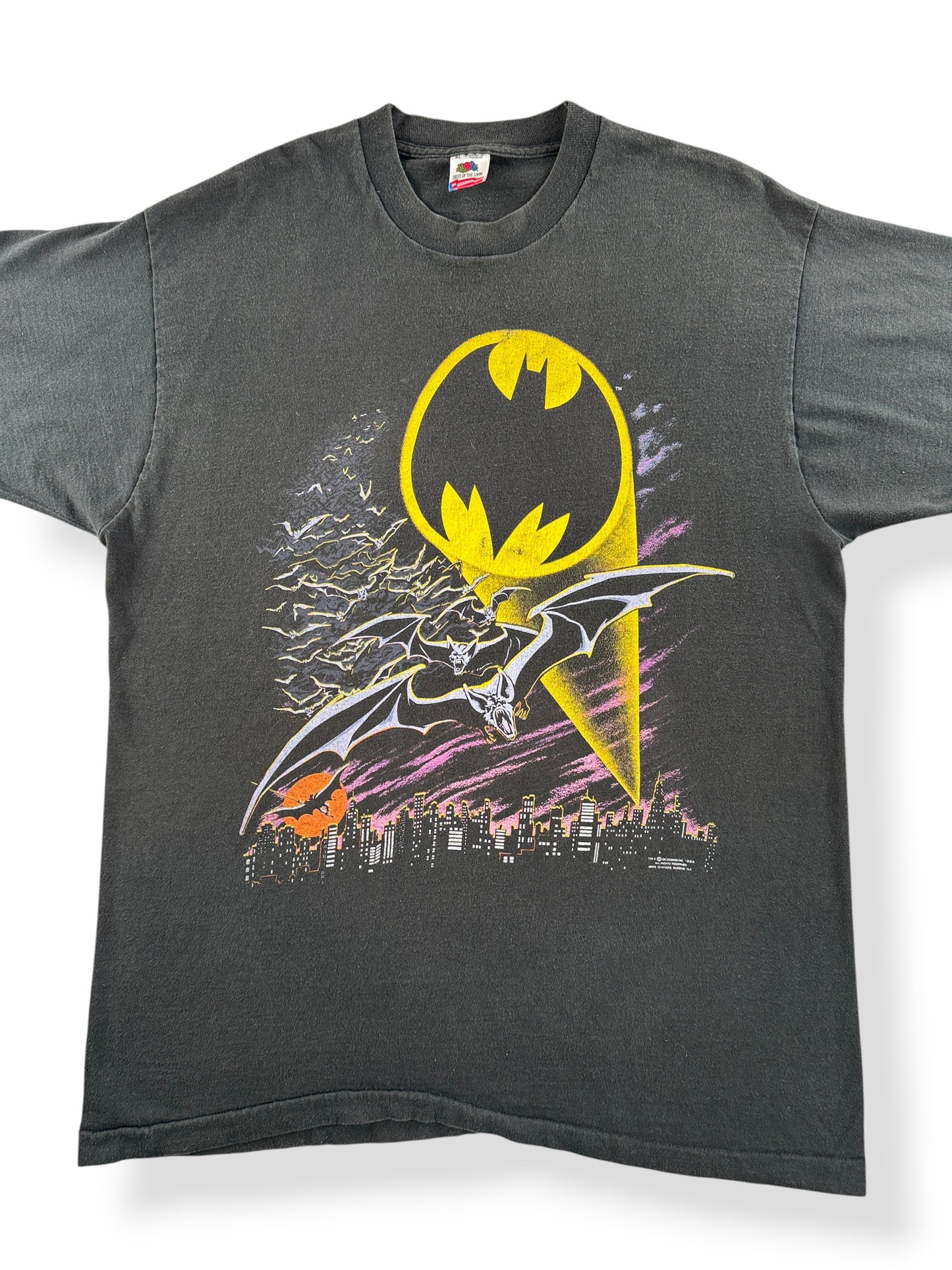 Front Close Up of Vintage 1988 Batman Tee SZ XL