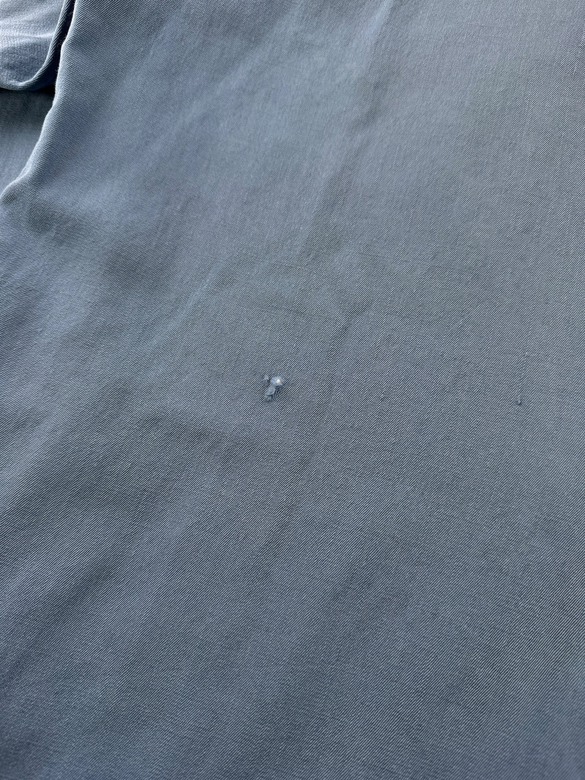 Small hole on back of Vintage 40s Era Levis DeLuxe Lorraine Worsted Wool Pearl Snap SZ XL