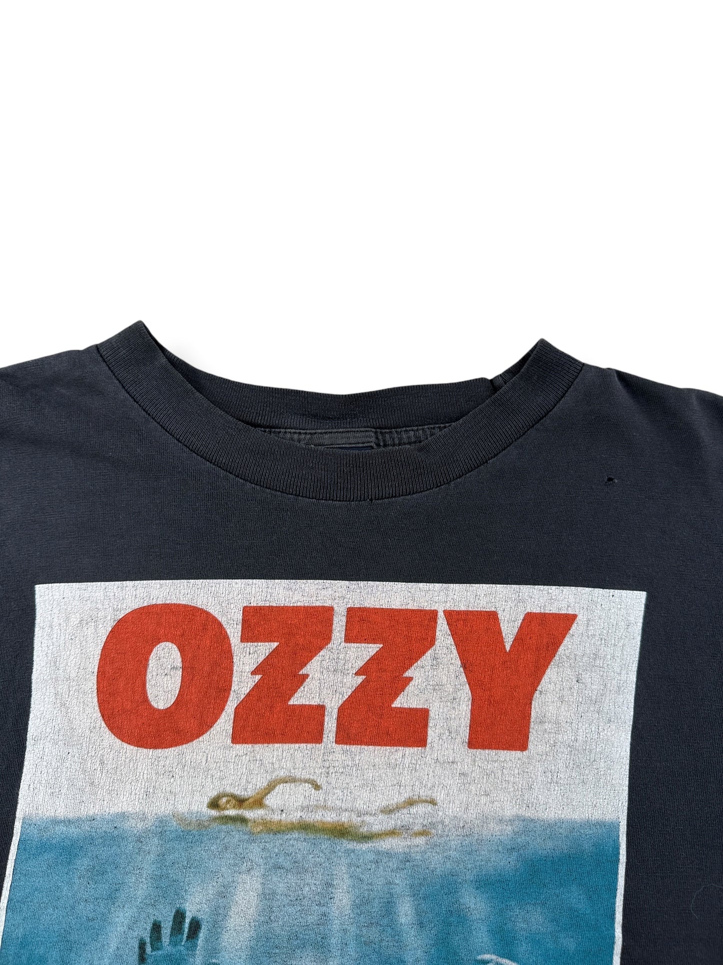 Collar on Vintage 2002 Distressed Ozzy Jaws Tee SZ L