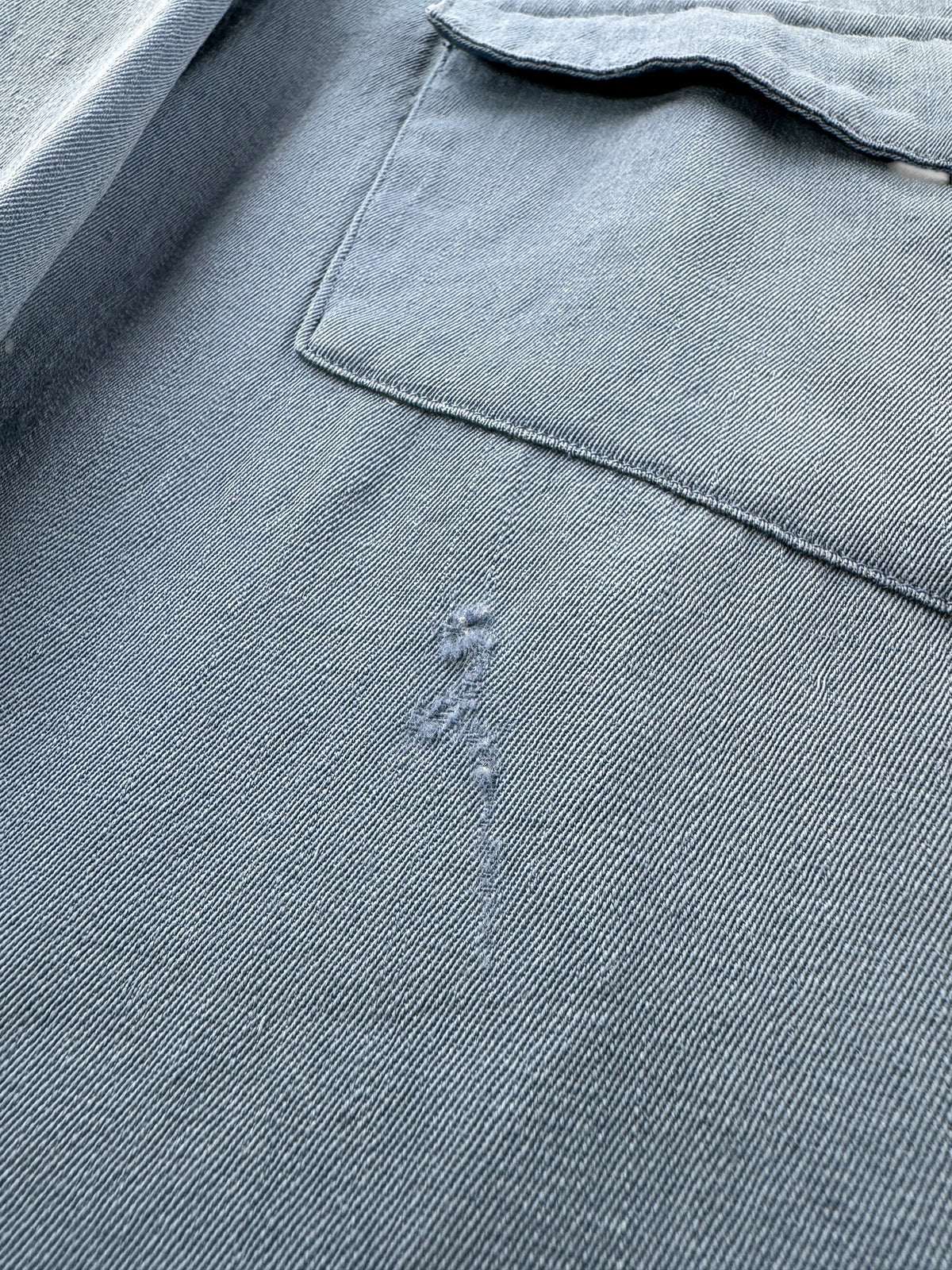 Ware under pocket on Vintage 40s Era Levis DeLuxe Lorraine Worsted Wool Pearl Snap SZ XL