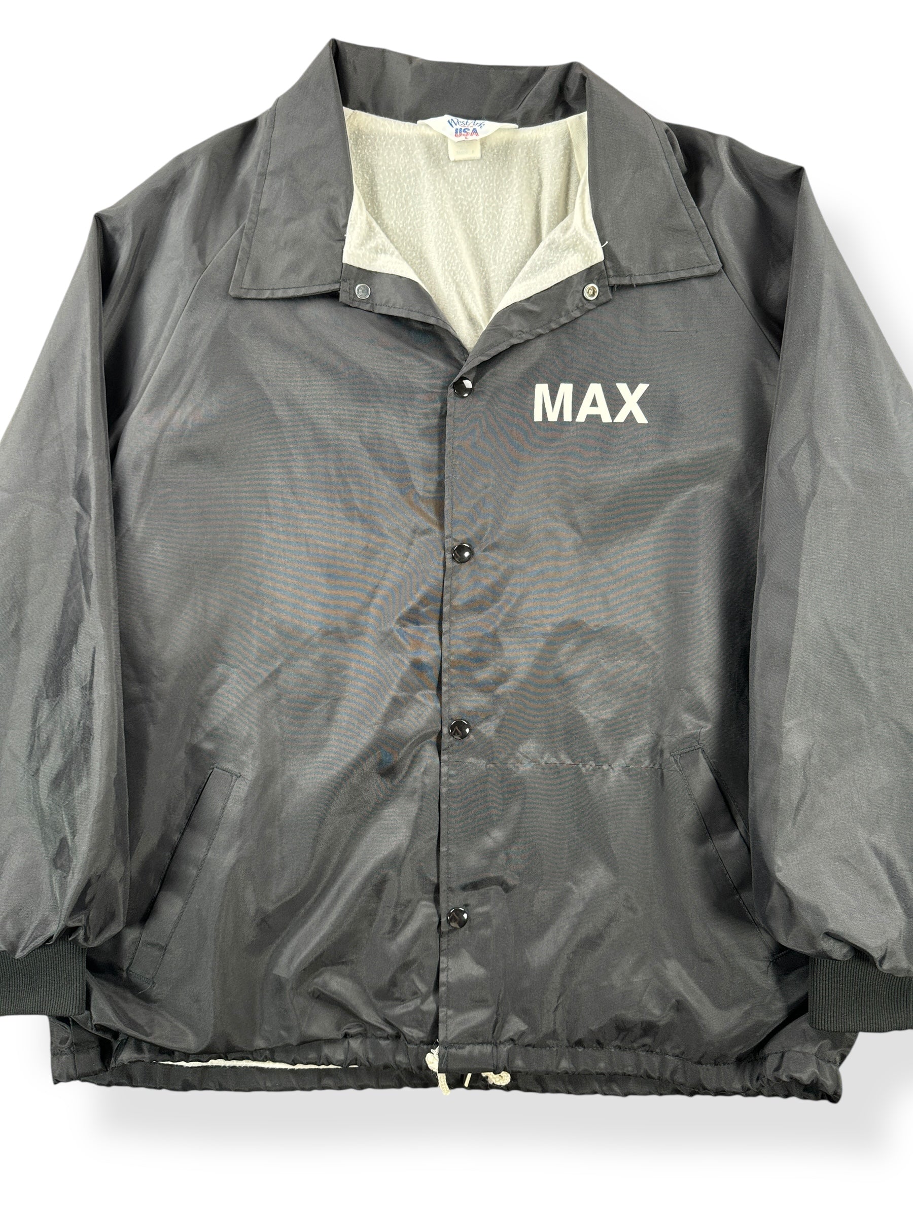 Front Close Up of Vintage Georgetown Tavern Windbreaker SZ L
