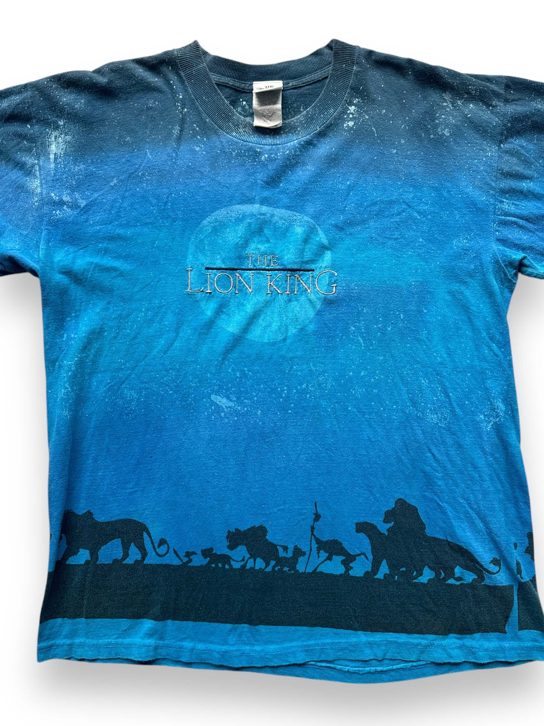 front close up of Vintage Lion King AOP Movie Promo Tee SZ XL