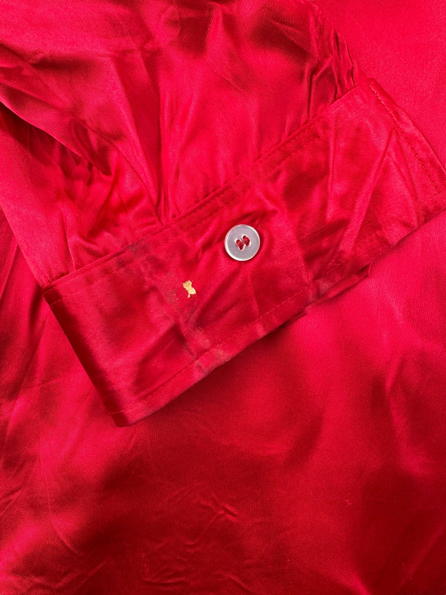 discoloration right cugg 1980s Red and Black Satin Western Pearl Snap Shirt XL