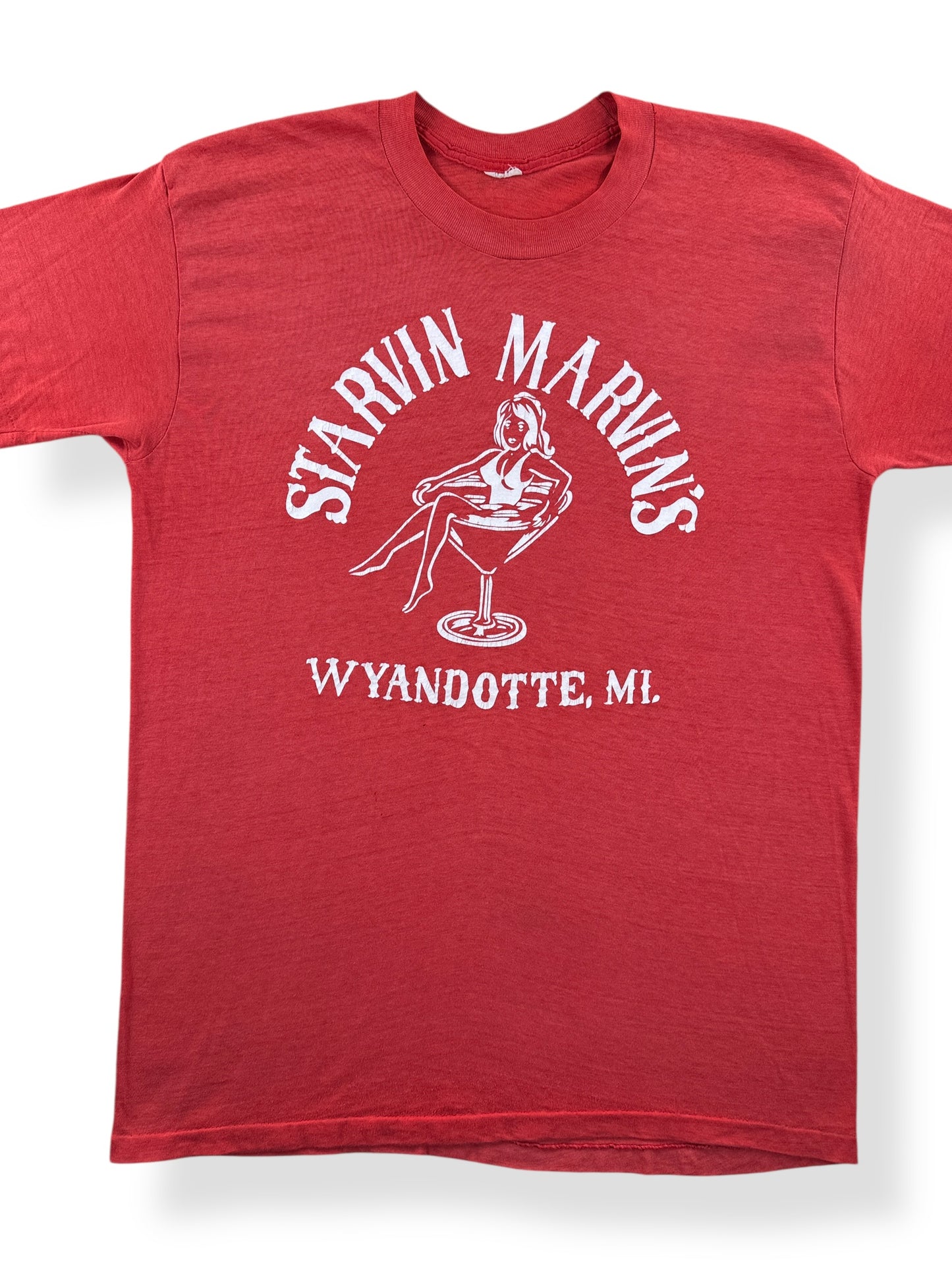 Front Close Up of Vintage Starvin Marvins WI Bar Tee SZ M