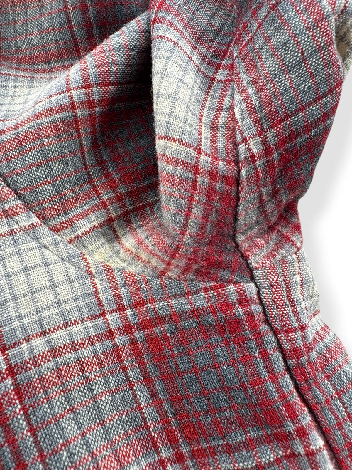 Ware on armpit of Vintage Pendleton Shadowplaid Board Shirt SZ L