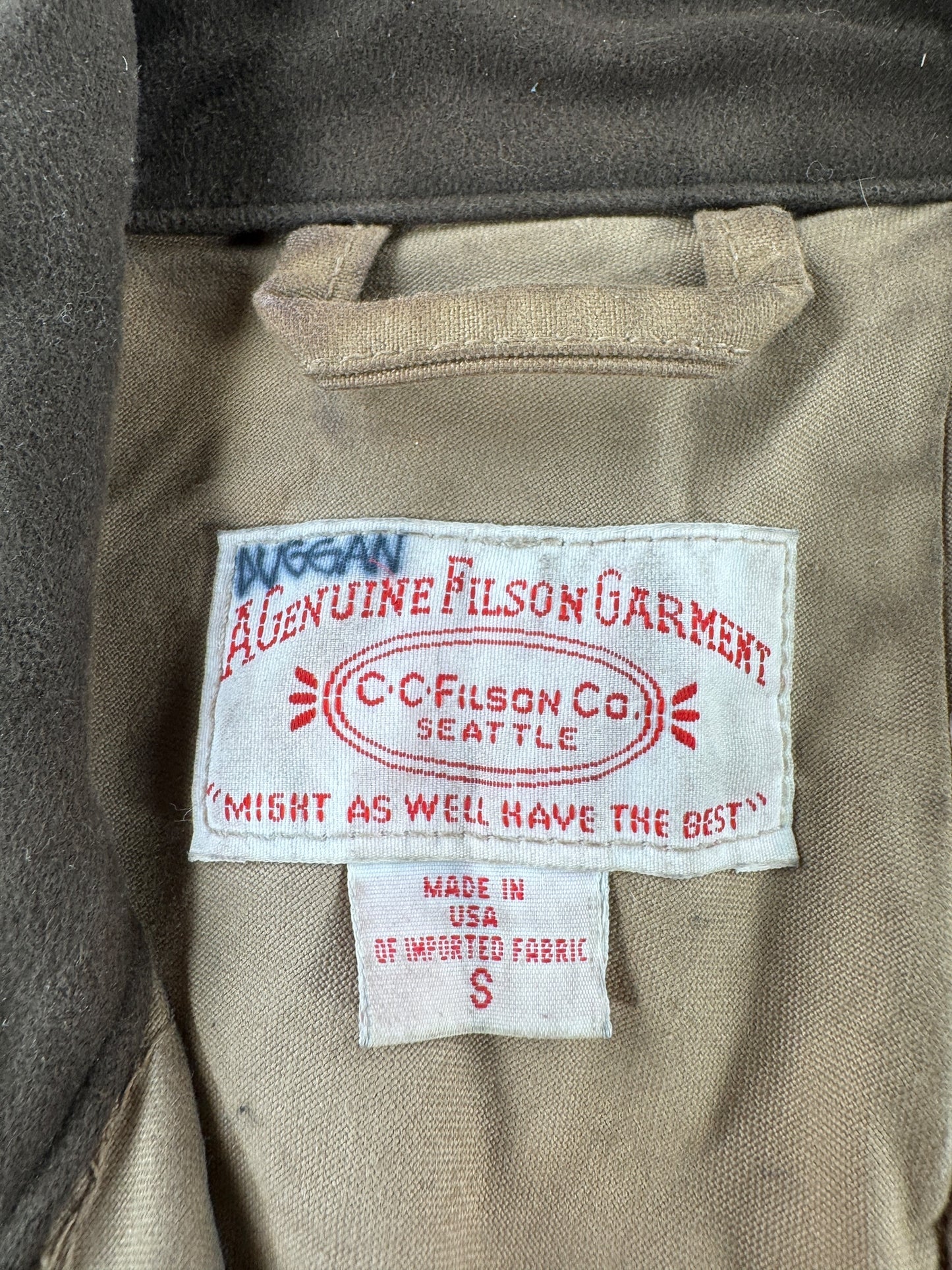 Label on Filson Waterfowl Upland Coat SZ S