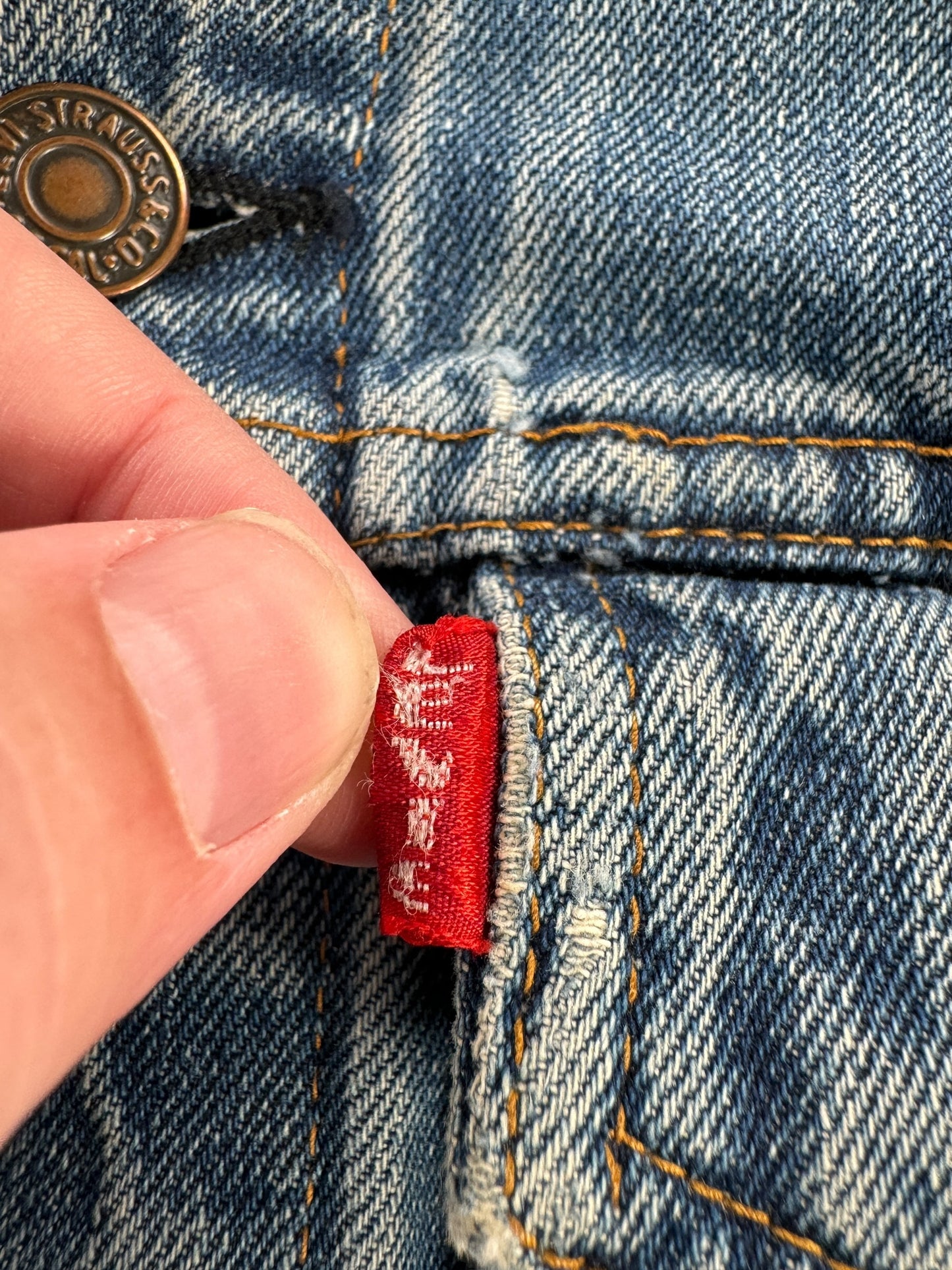 Small E Label on Vintage Levis 2 Pocket Trucker Jacket SZ S AS IS