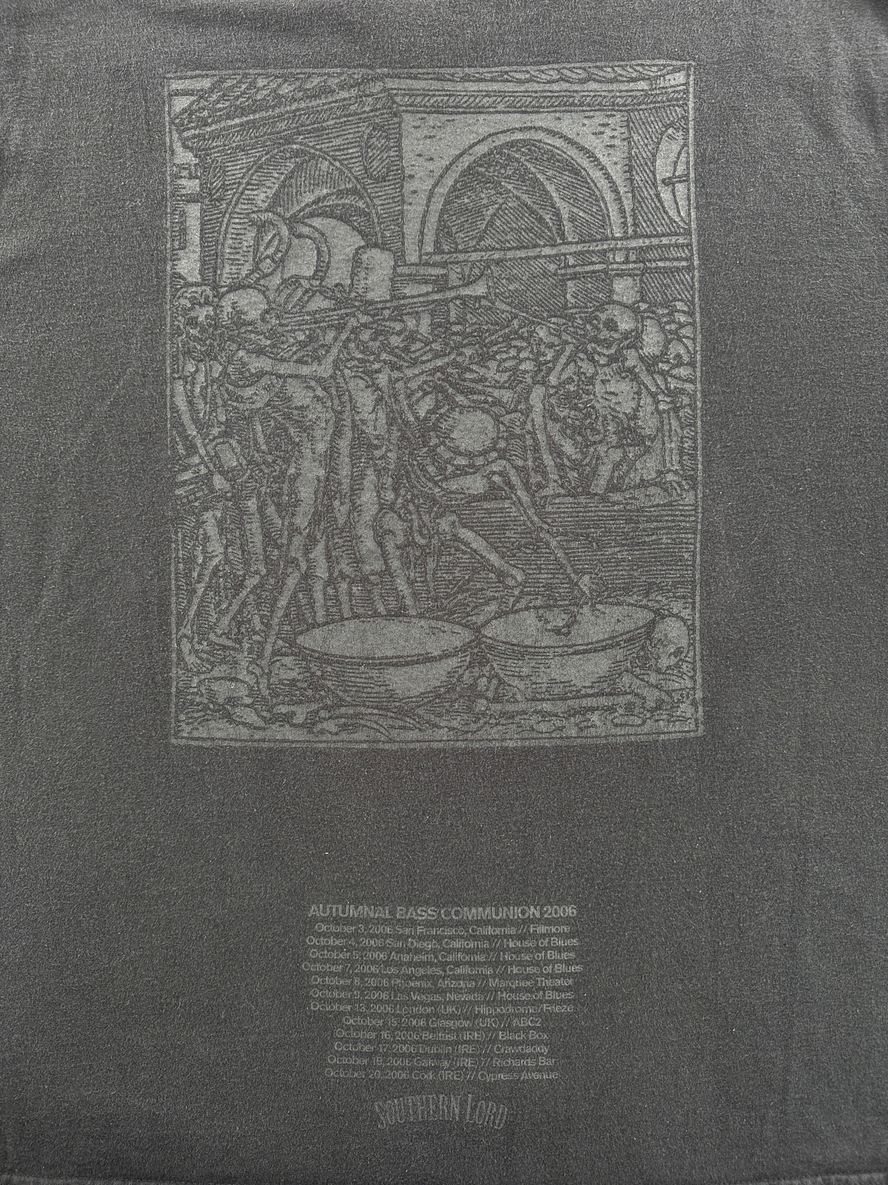 Back Graphic of Vintage '06 Sunn O))) Fall Tour Tee SZ XL