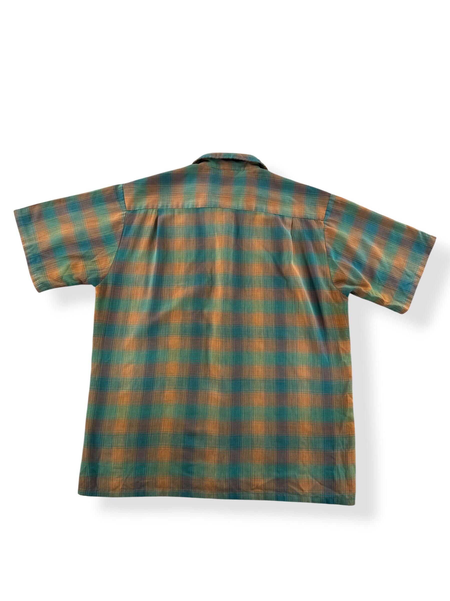 Back of Vintage Orange Green Short Sleeve Loop Collar Shirt SZ M