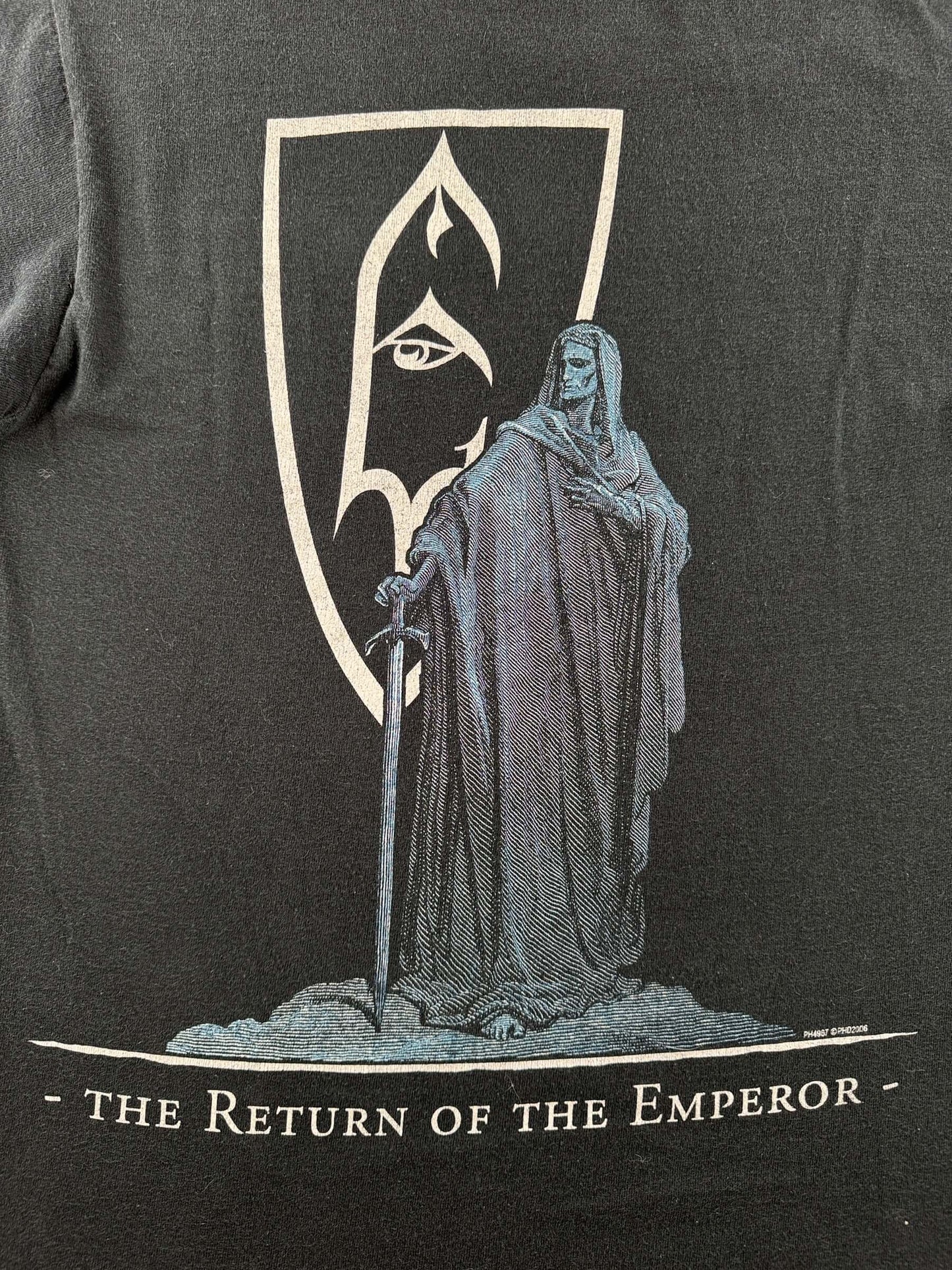 Back graphic on Vintage Emperor Band Tee SZ S