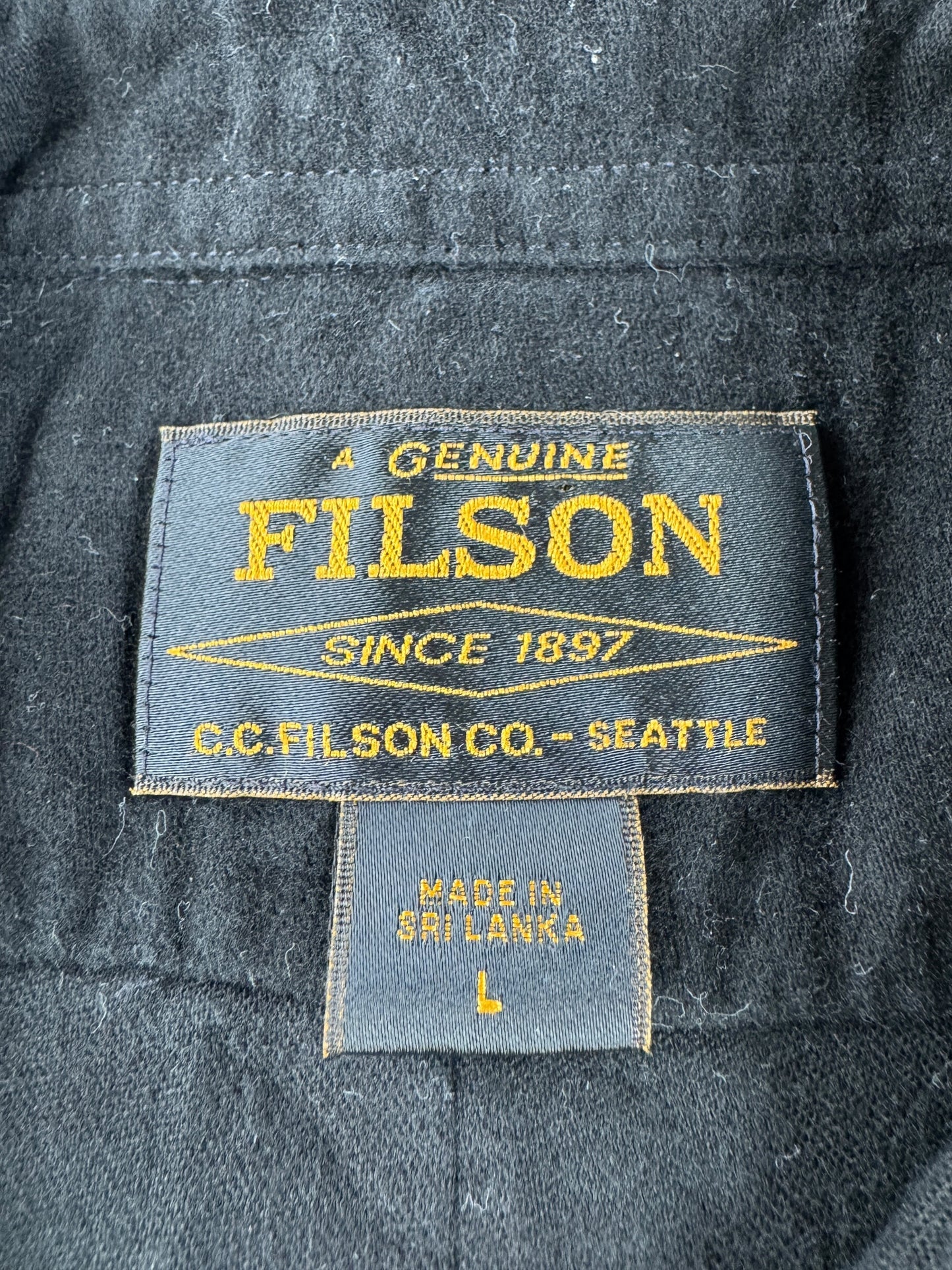 Label on Filson Moleskin Seattle Shirt SZ L