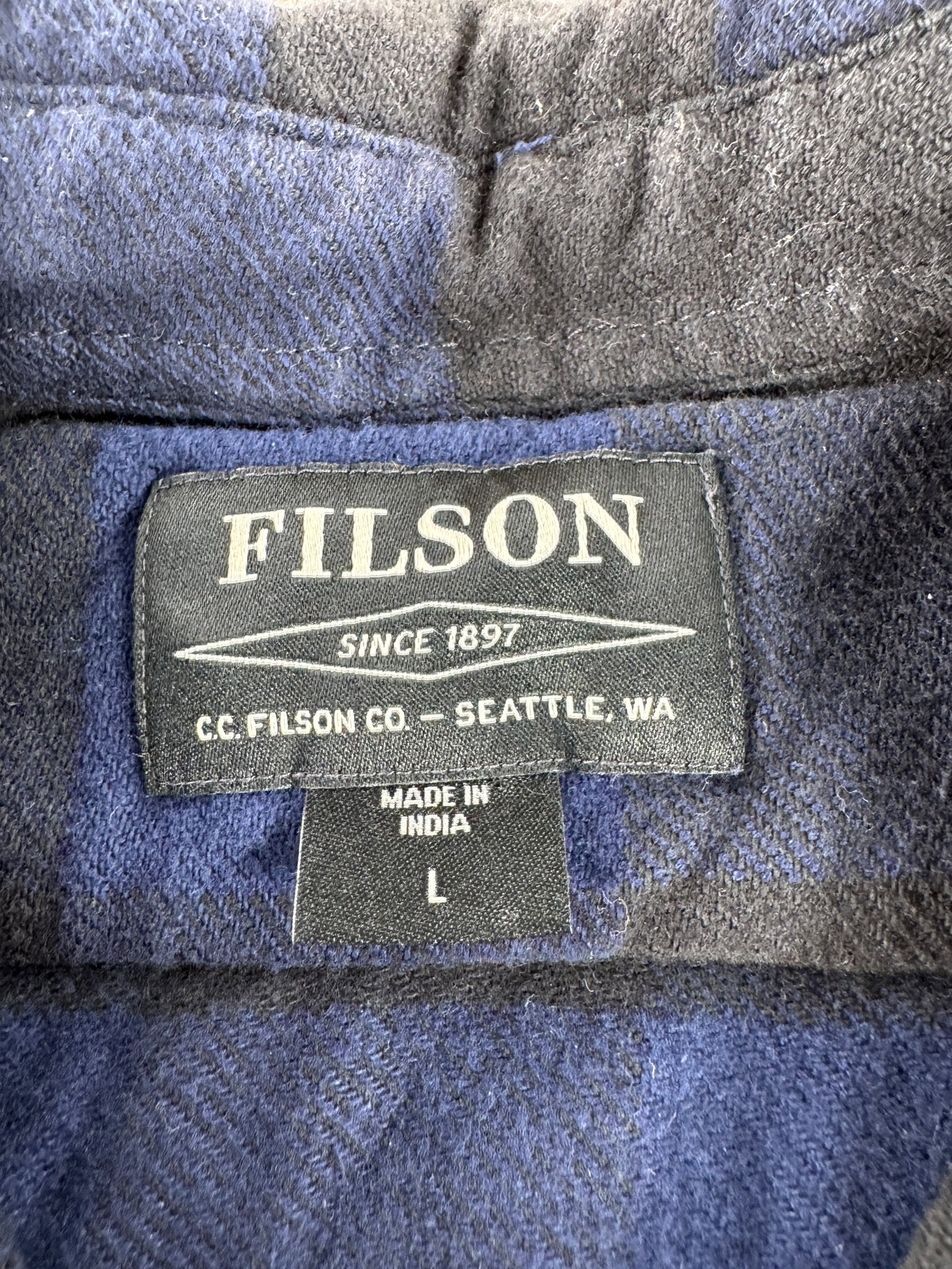 Tag on Filson Vintage Flannel Work Shirt SZ L