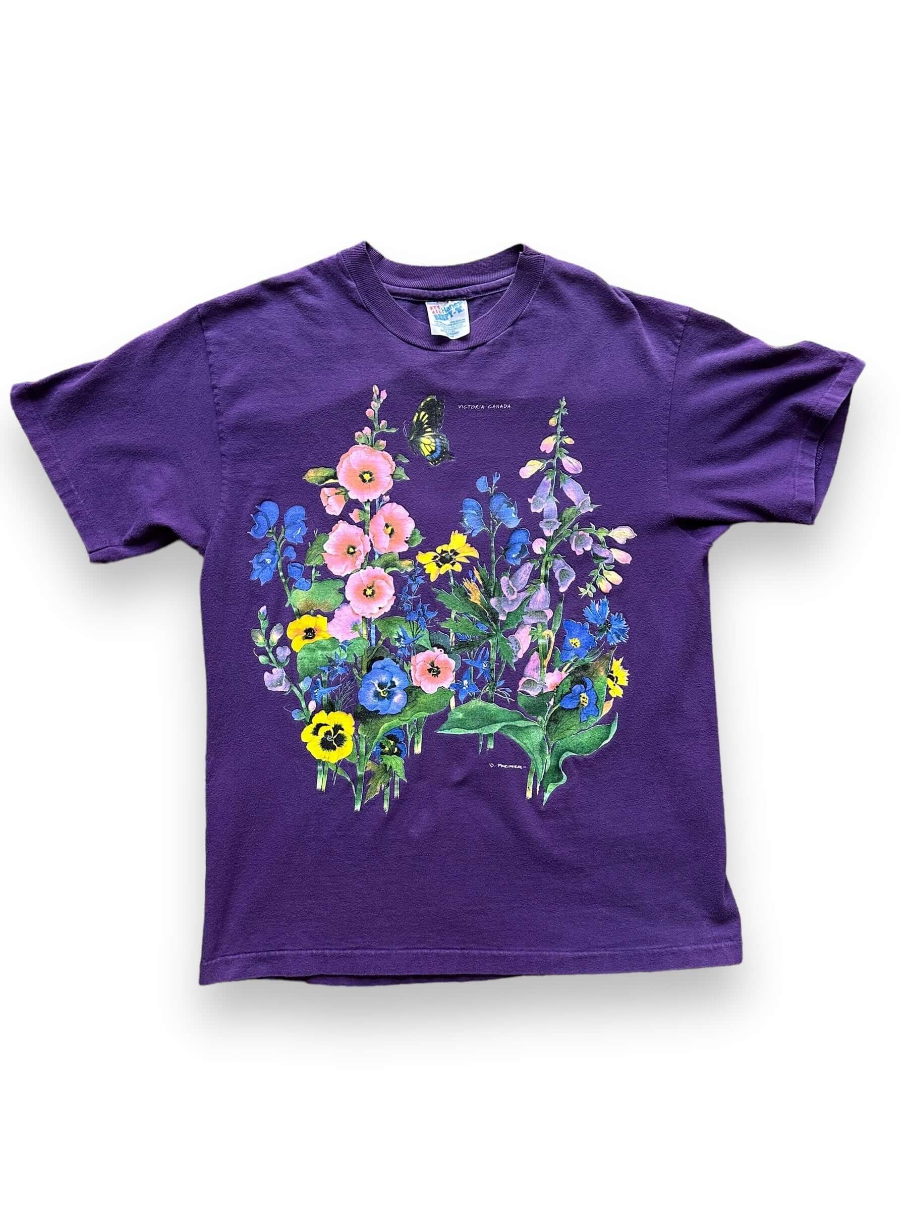 front of Vintage Victoria, BC Flowers Tee SZ M