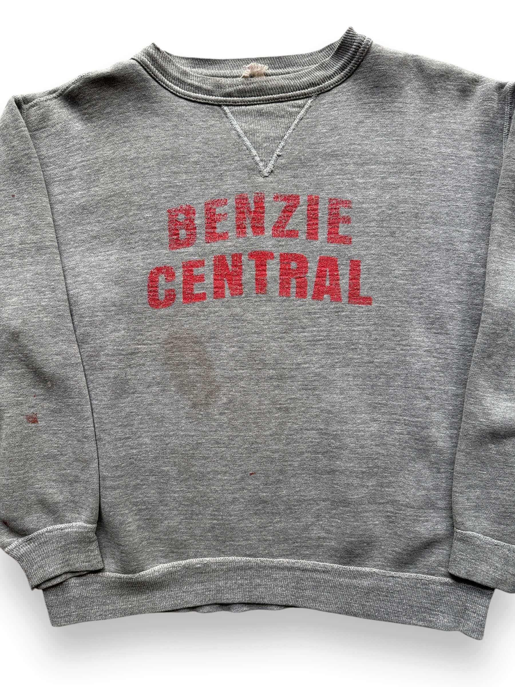 front close up of Vintage Benzie Central Single V Crewneck SZ M