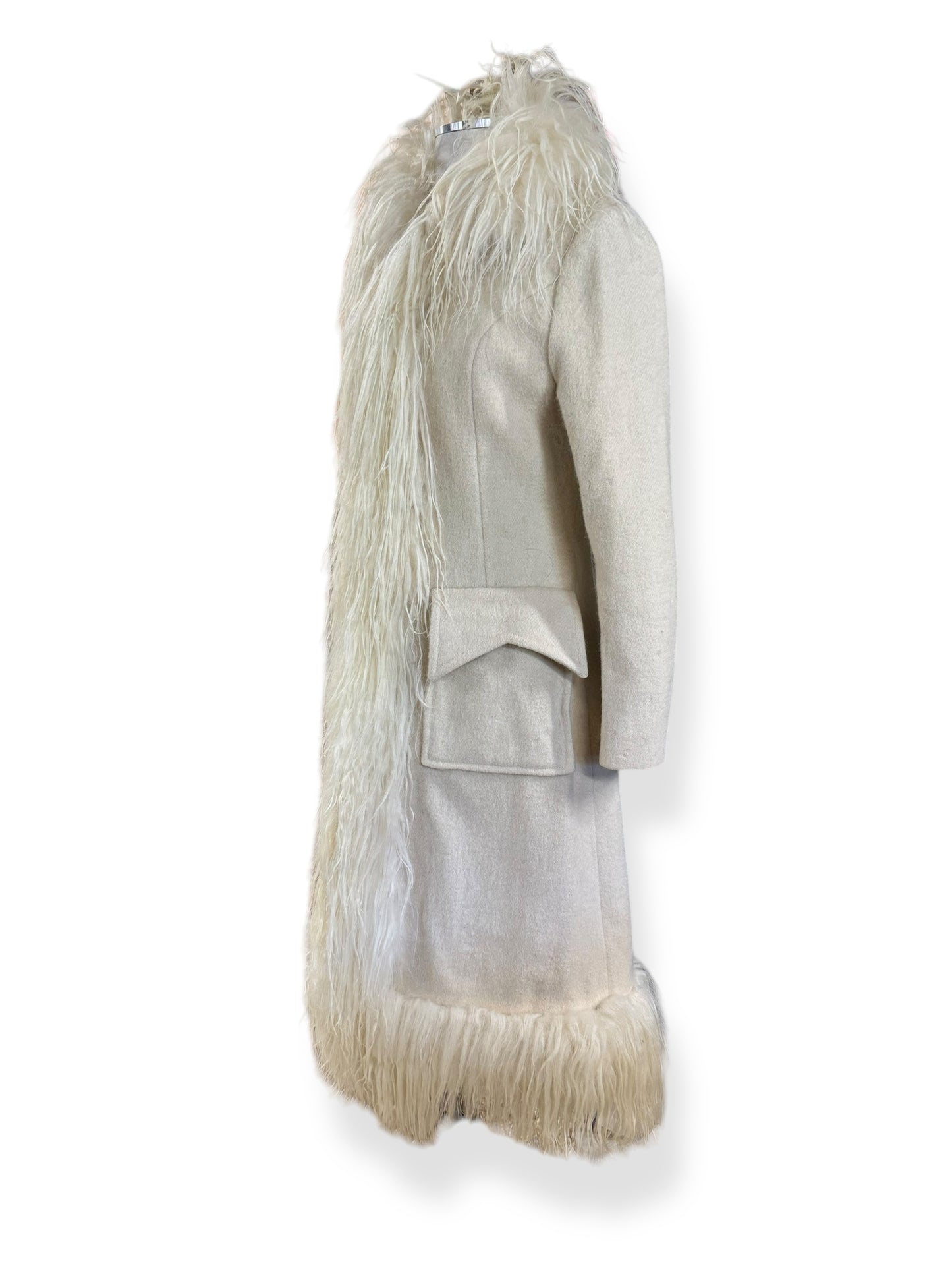 Side view of 1970s Solido Icelandic Wool Fur Coat S