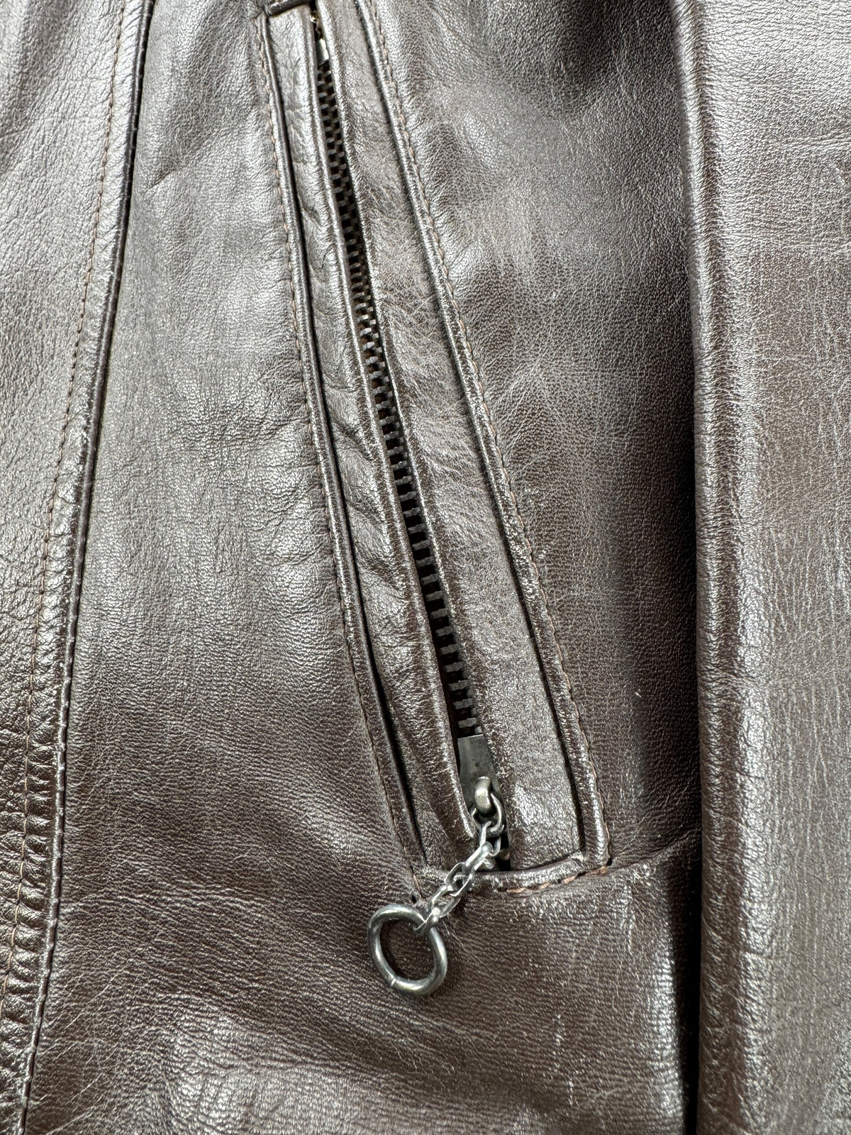 Pocket zipper on Vintage Beau Breed Brown Cafe Racer Jacket SZ 11