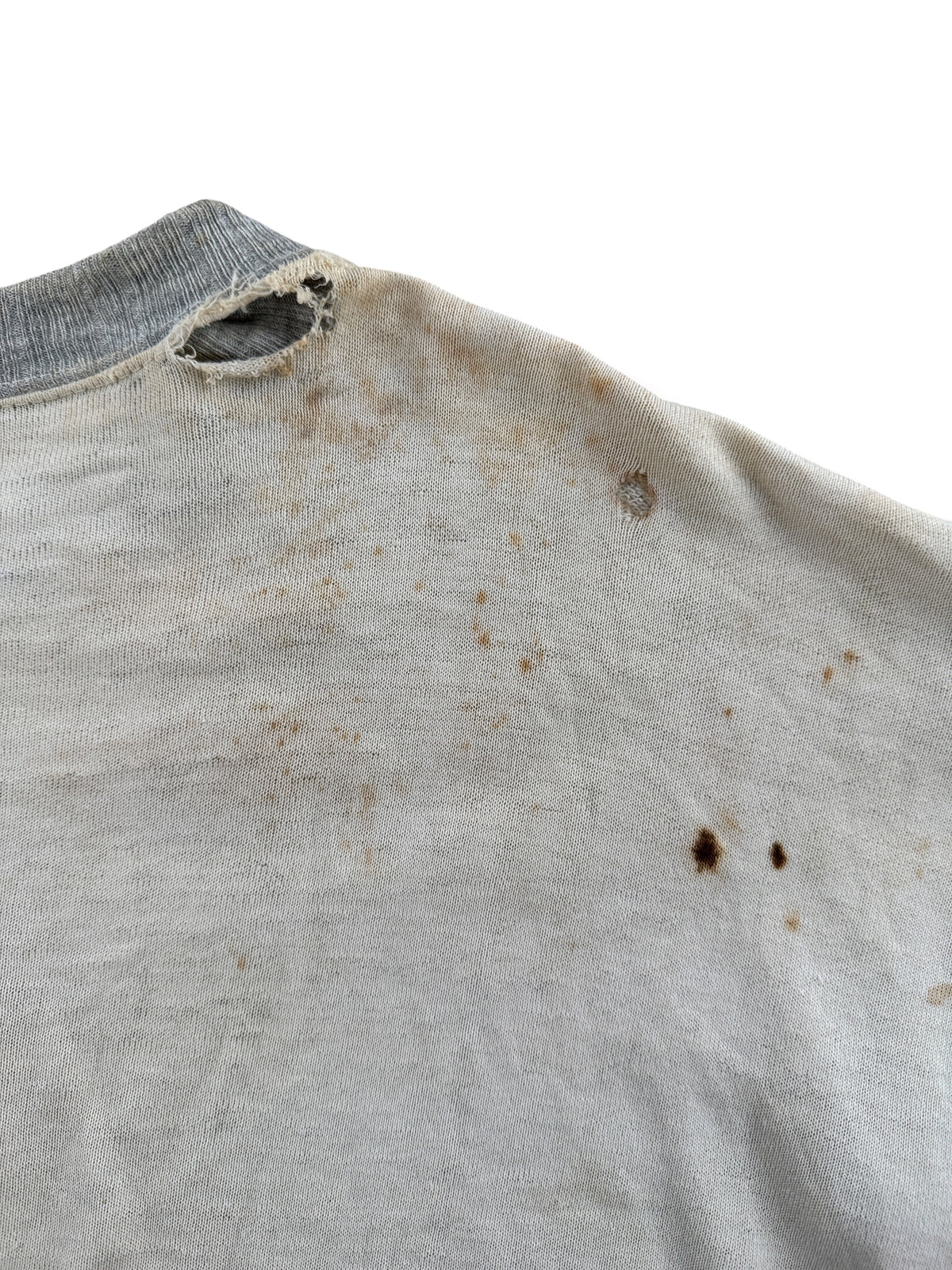 Holes and stains on back shoulder of Vintage Thrashed 1940s Quarterzip Sweatshirt SZ L
