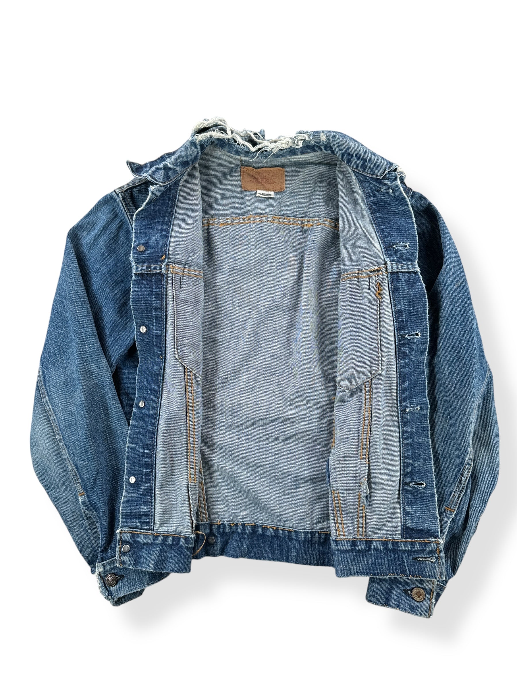Inside of Vintage Distressed Levis 2 Pocket Trucker Jacket SZ XS
