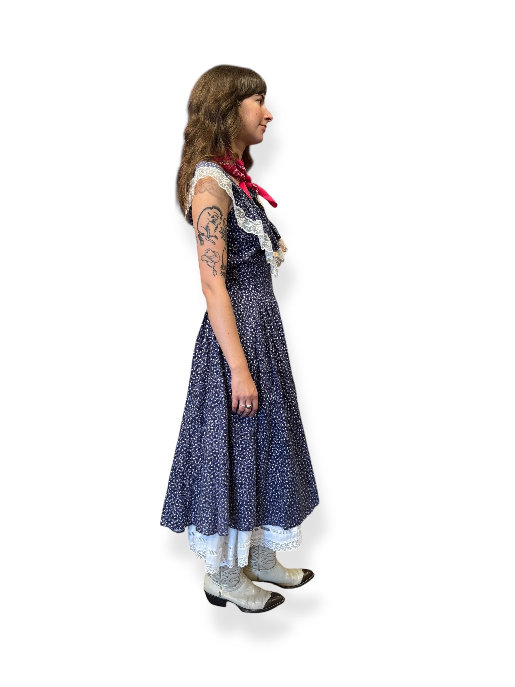 1970s Ditsy Floral Gunne Sax Dress S – The Barn Owl Vintage Goods 1970s Ditsy Floral Gunne Sax Dress S – The Barn Owl Vintage Goods