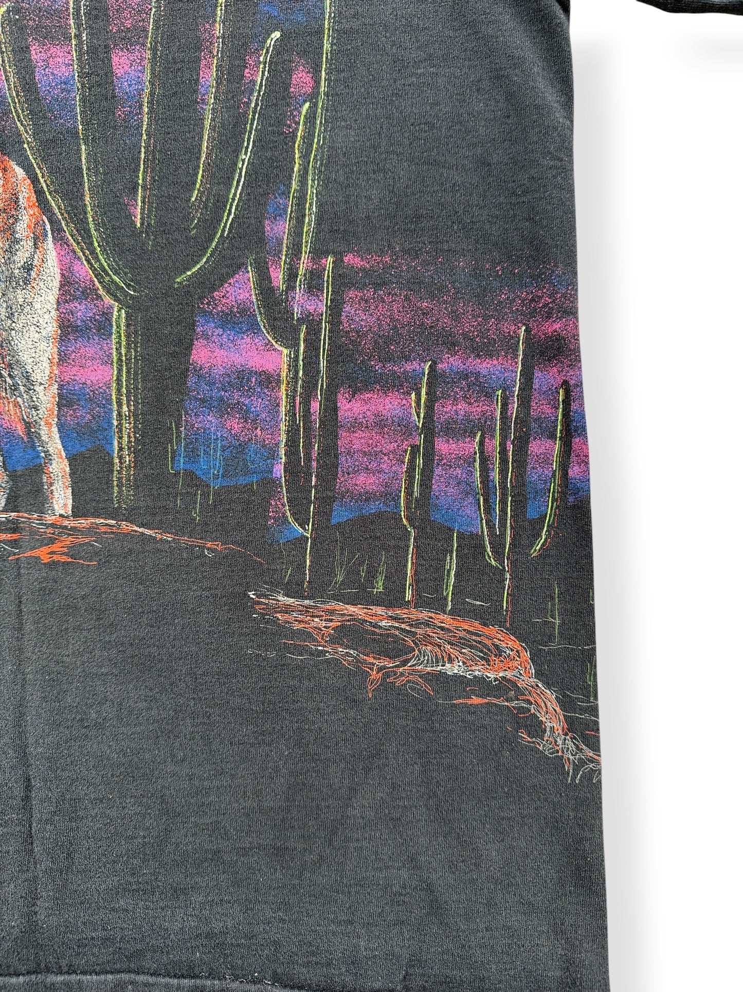 Front graphic on Vintage Hazelwood Wolf Tee SZ L