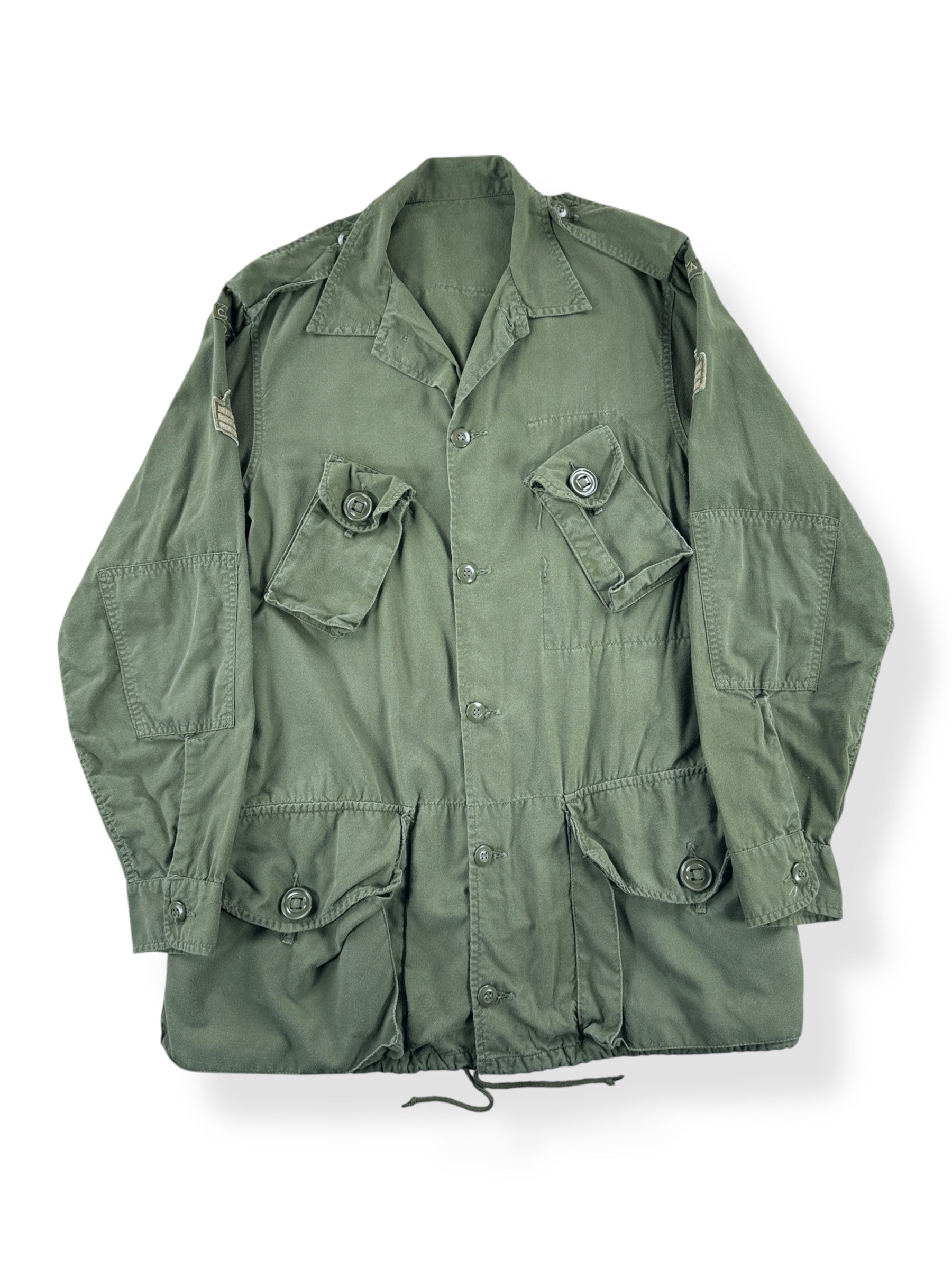 Front of Vintage Canadian Military Smock SZ L