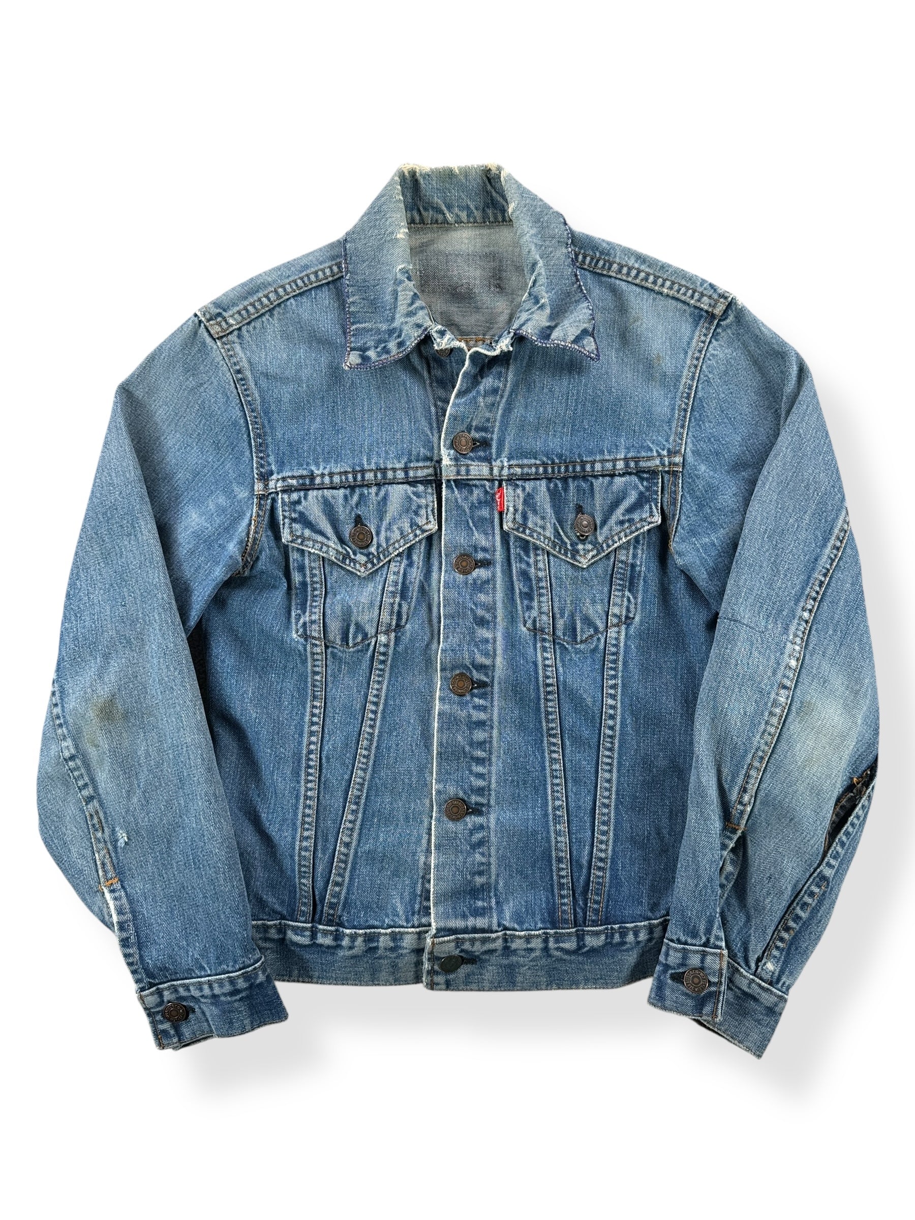 Front of Vintage Levis 2 Pocket Trucker Jacket SZ S AS IS