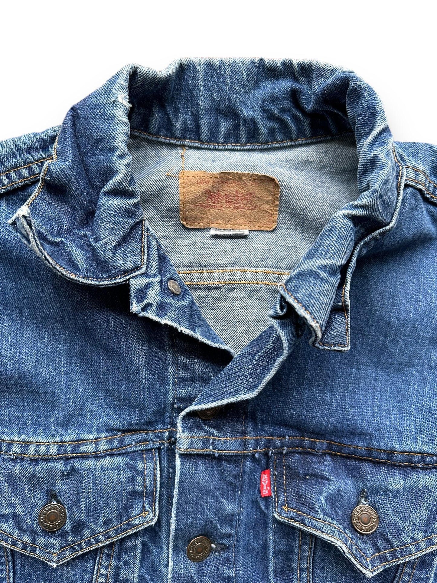 Collar View of Vintage 2-Pocket Levi's Type III Denim Jacket SZ 42 | Vintage Denim Workwear Seattle | Seattle Vintage Denim
