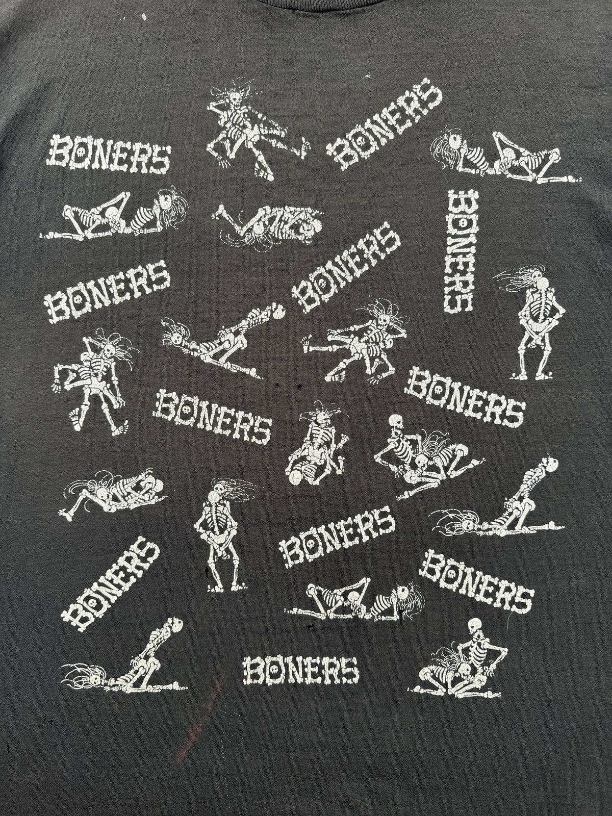 Front graphic on Vintage 80s Perfectly Thrashed Sex/Bar Tee SZ XL