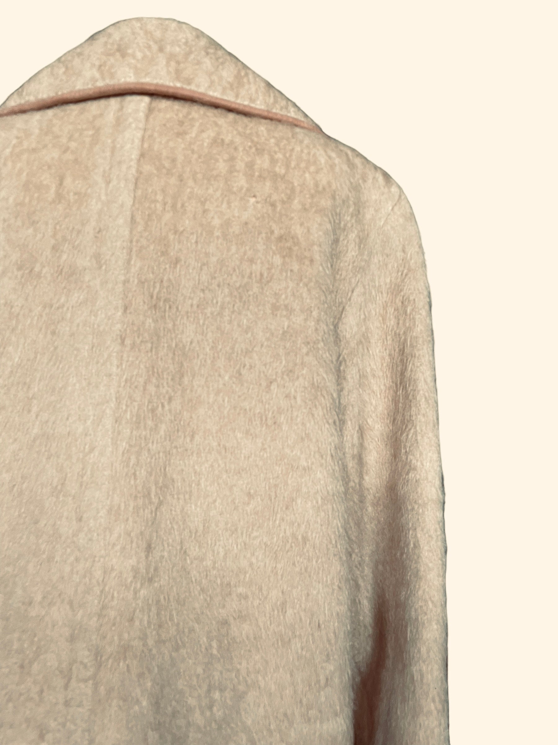 Back right shoulder view of Vintage 1940s J.H.S Camel Wool Mohair Coat | Seattle True Vintage | Barn Owl Vintage Coats