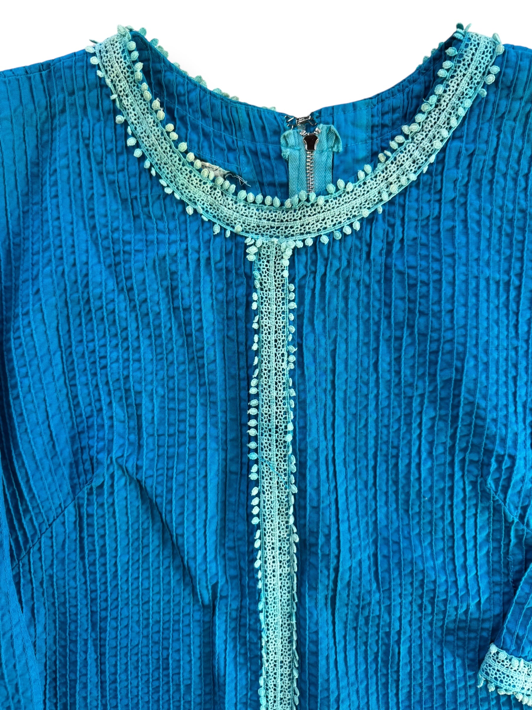 Close up of 1960s Vicki Mexican Tunic L