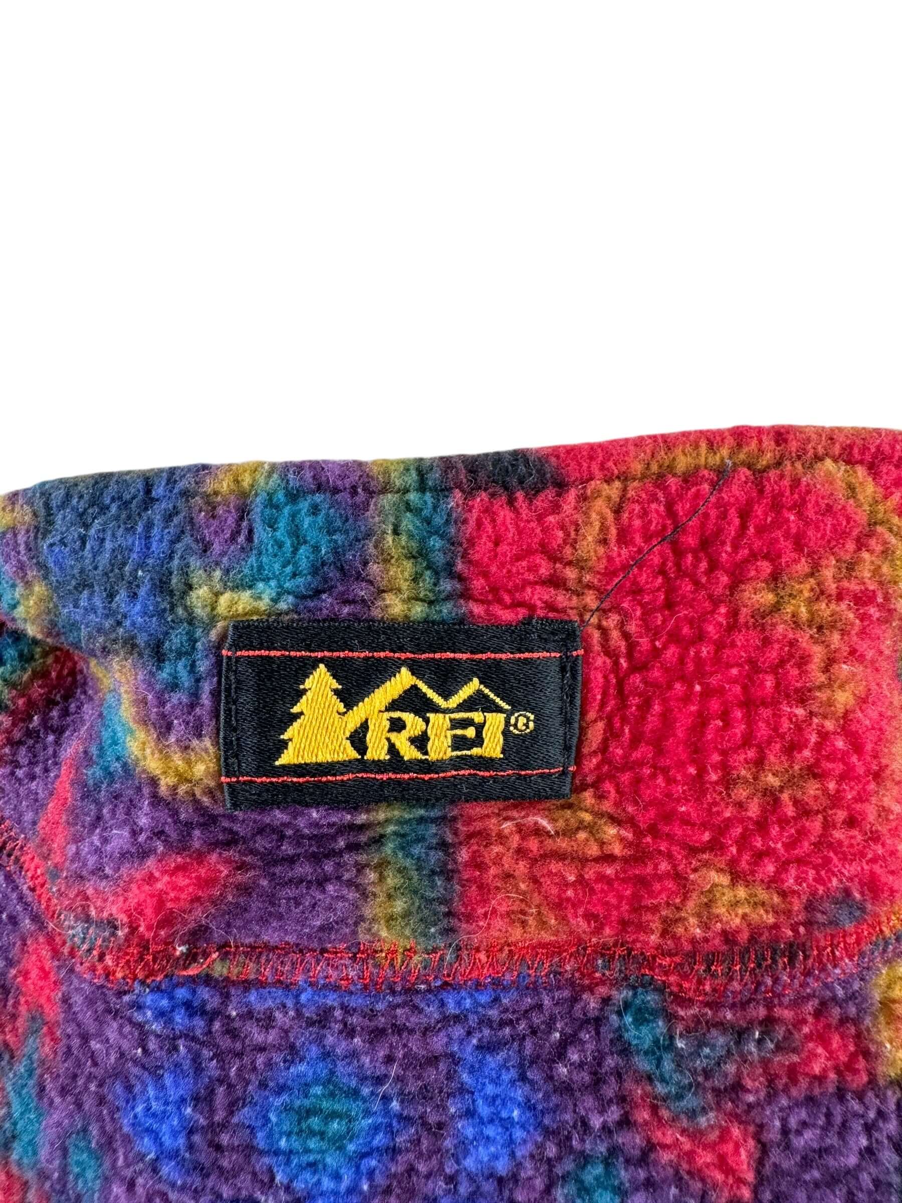 Label on Vintage REI Polartec Fleece Jacket SZ L