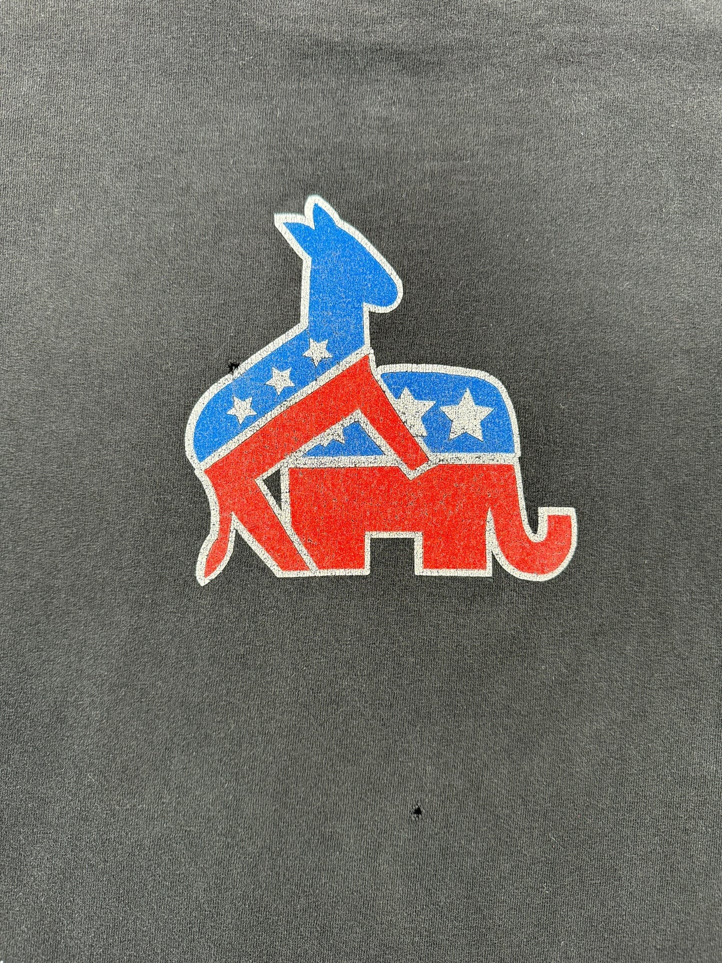 Back Graphic of Vintage 2000 System of a Down Vote Tee SZ M