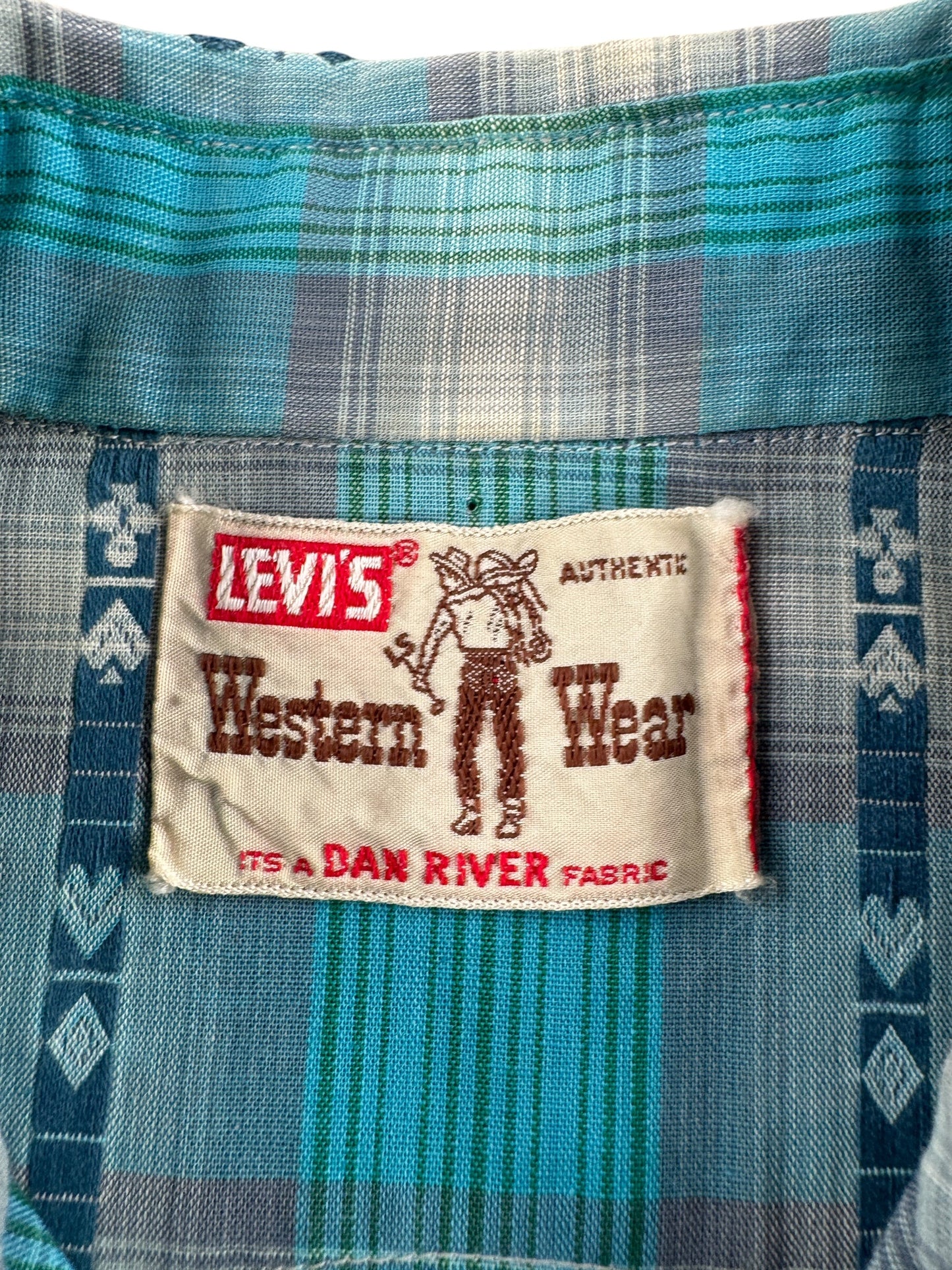 Graphic of Vintage Dan River Levis Western Wear Pearlsnap SZ XS