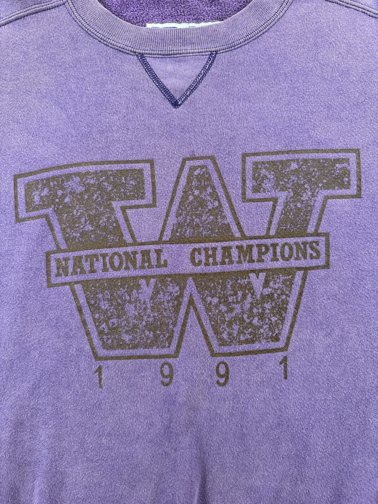 Graphic of Vintage UW '91 National Champs Crewneck SZ XL