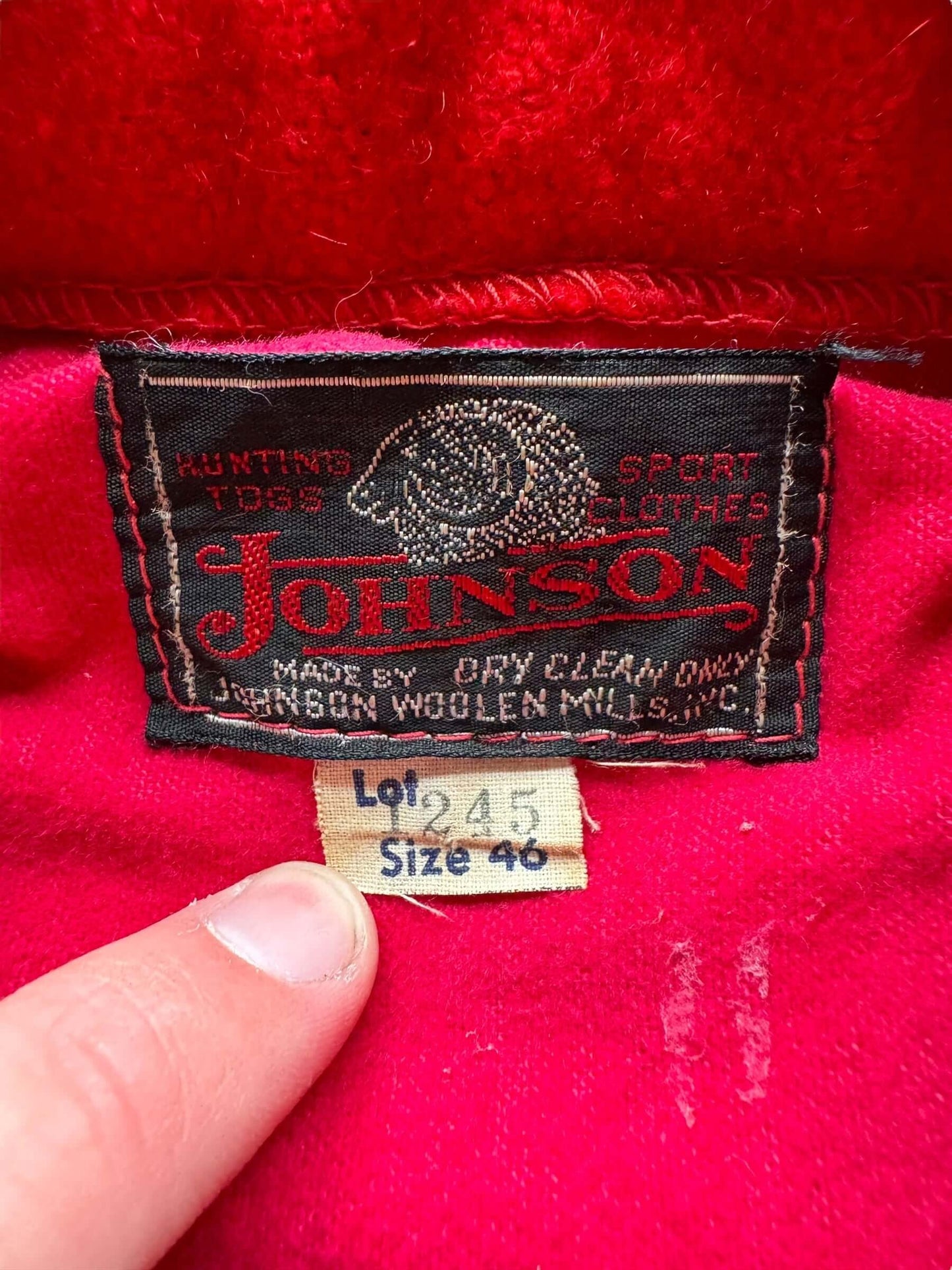 tag on Vintage Johnson Woolen Mills Red Wool Jacket SZ 46