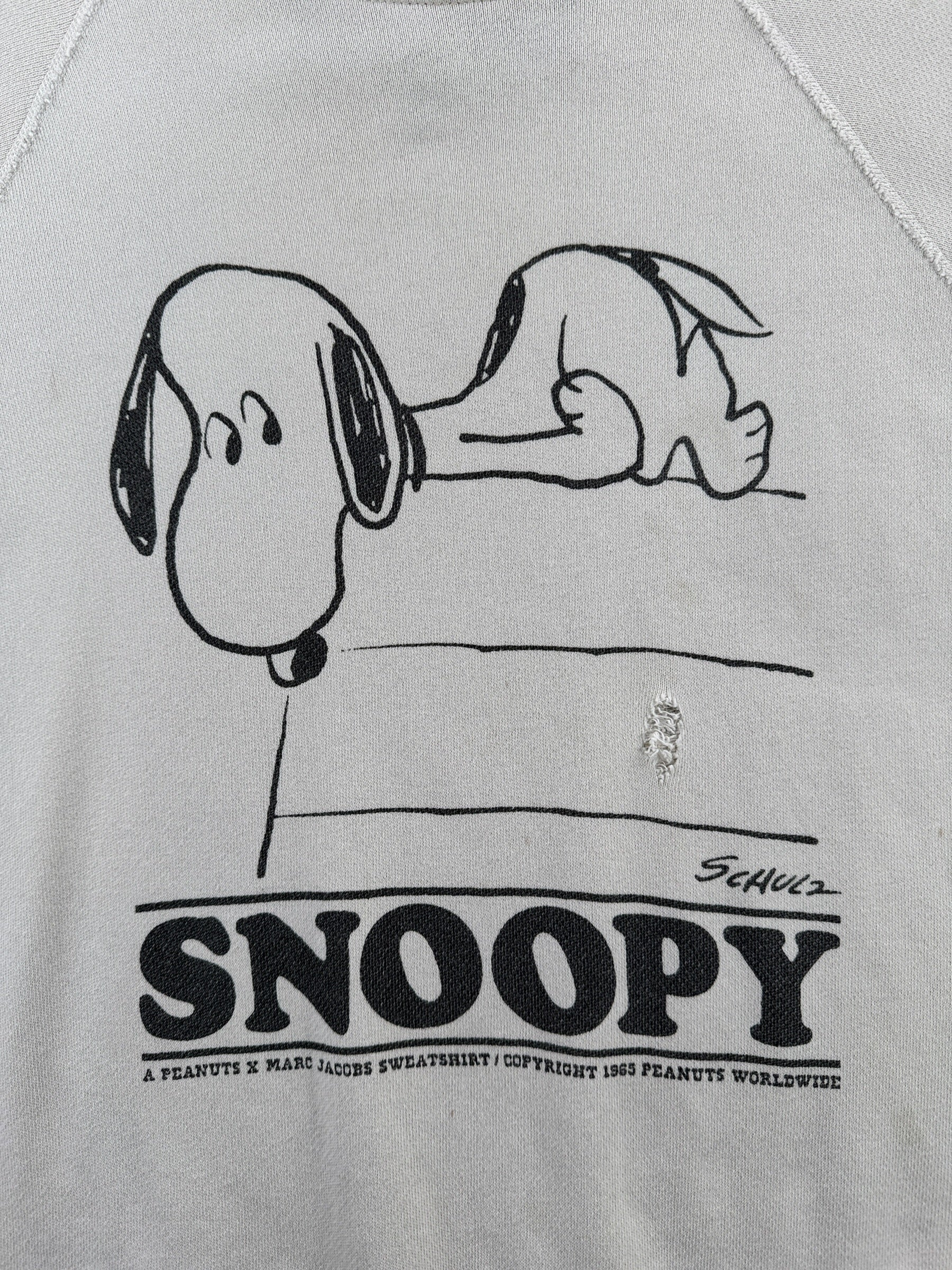 Graphic of Repro Marc Jacob's x Snoopy Peanuts Sweatshirt SZ M
