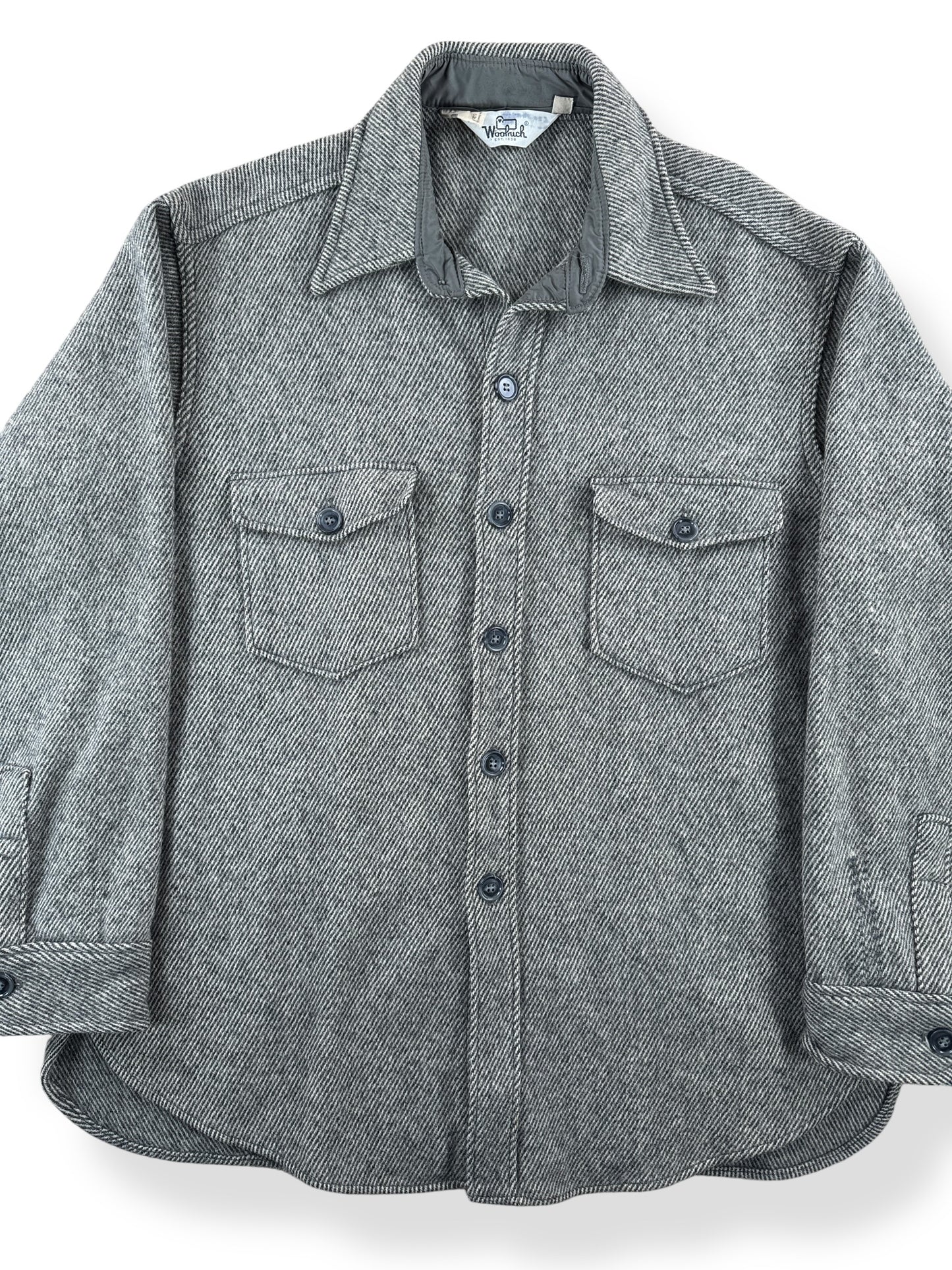 Front Close Up of Vintage Woolrich Grey Herringbone Wool Blend Shirt Jac SZ XL