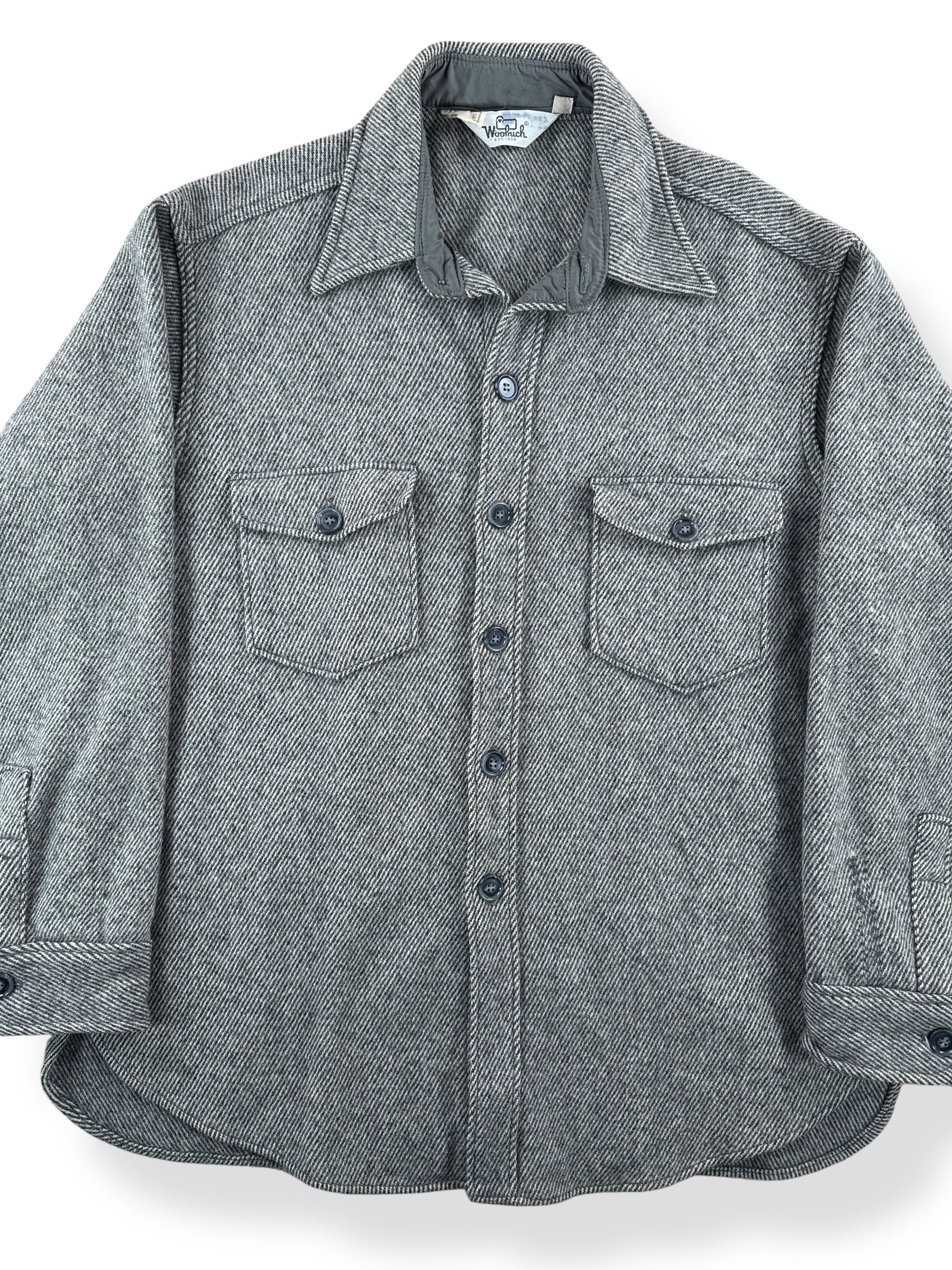 Front Close Up of Vintage Woolrich Grey Herringbone Wool Blend Shirt Jac SZ XL
