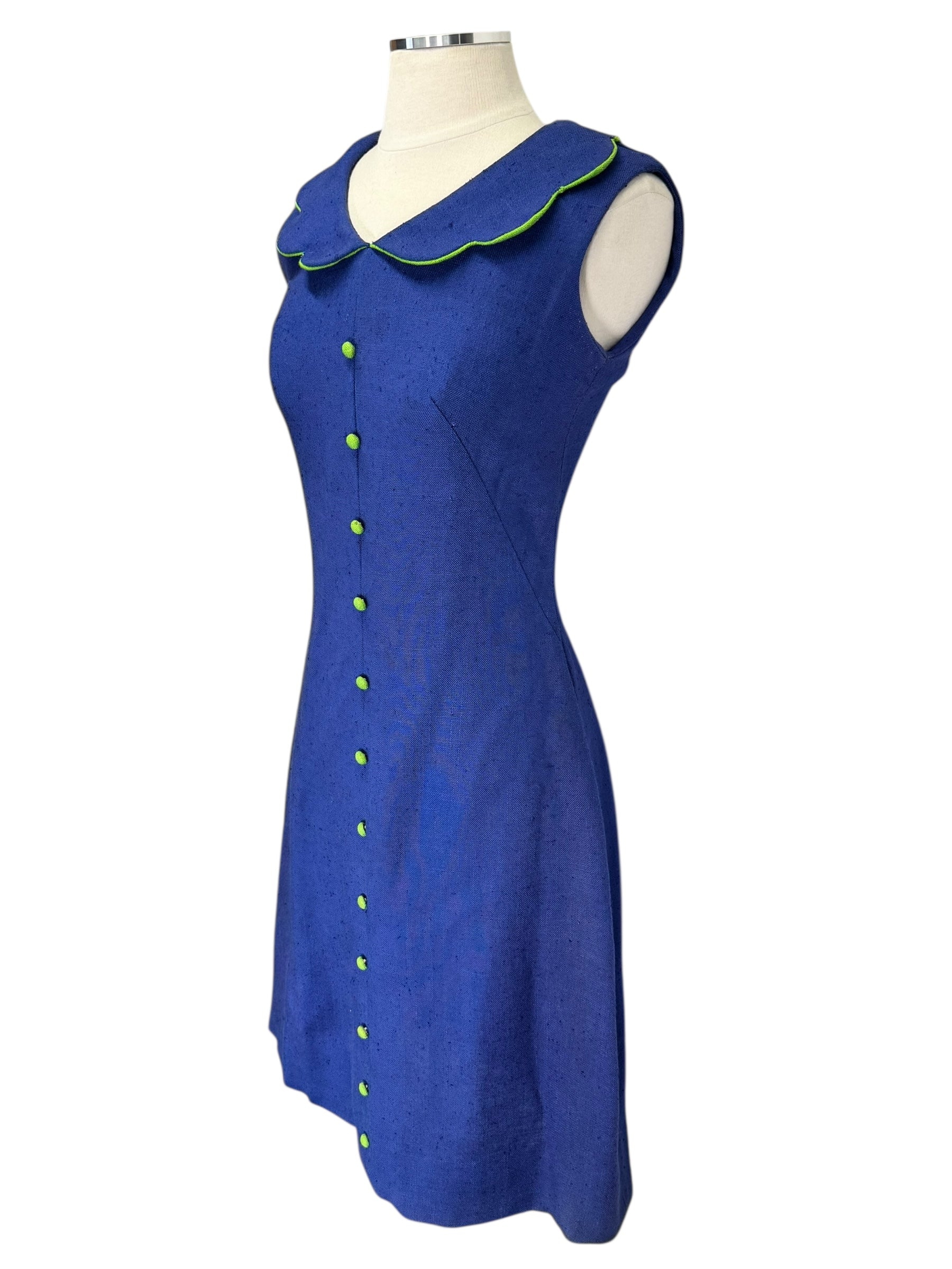 Side view of 1960s Blue Dress with Scalloped Collar S