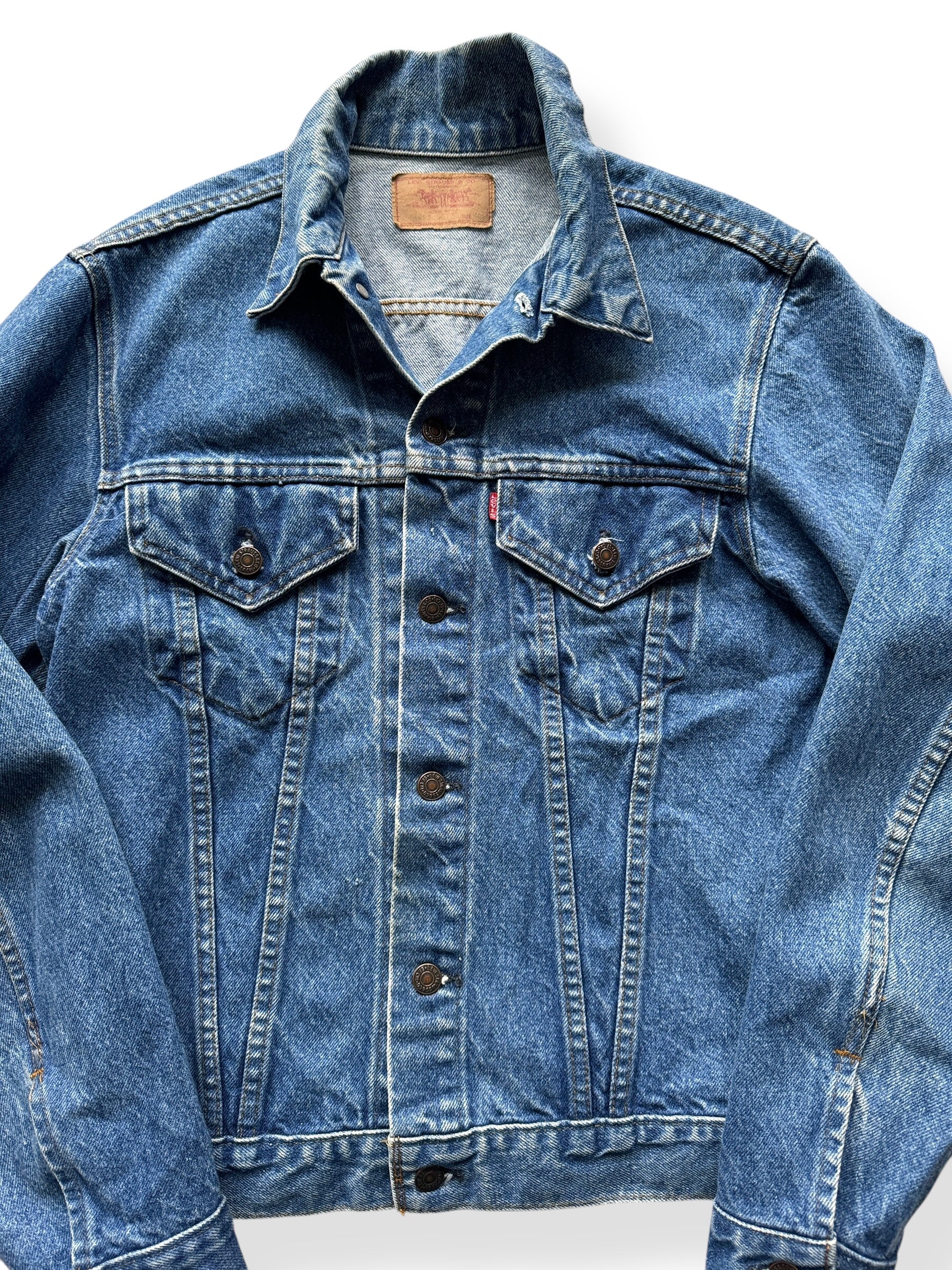 Front Close Up of Vintage Levis 71205 2-Pocket Trucker Jacket SZ 40L