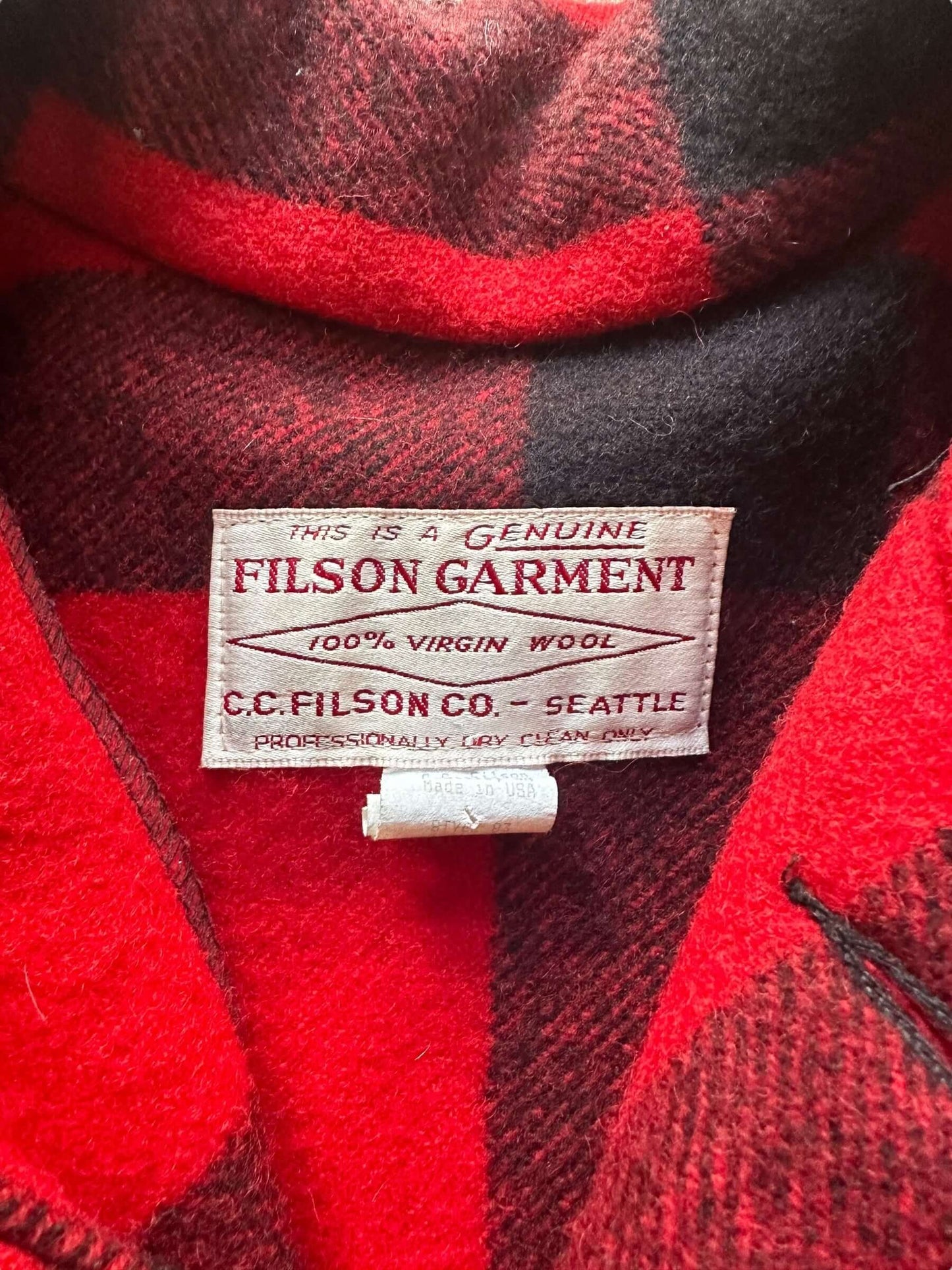 tag on Vintage 2001 Filson Double Mackinaw Jacket SZ 46