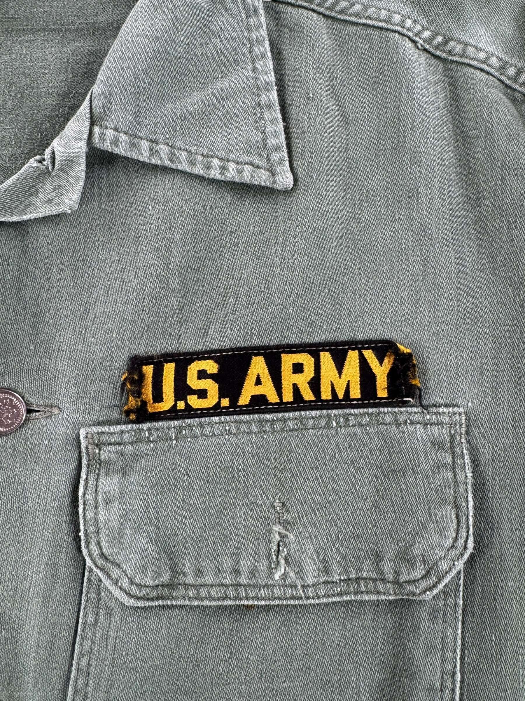 Patch on Vintage Named Army Shirt SZ L