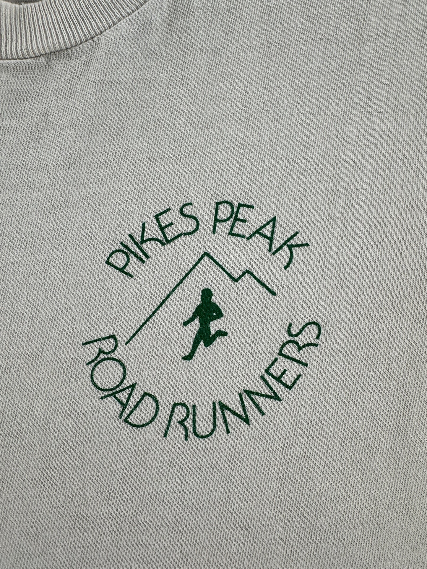 Graphic of Vintage Pike's Peak Road Runners Long Sleeve Tee SZ S (Fits XS)