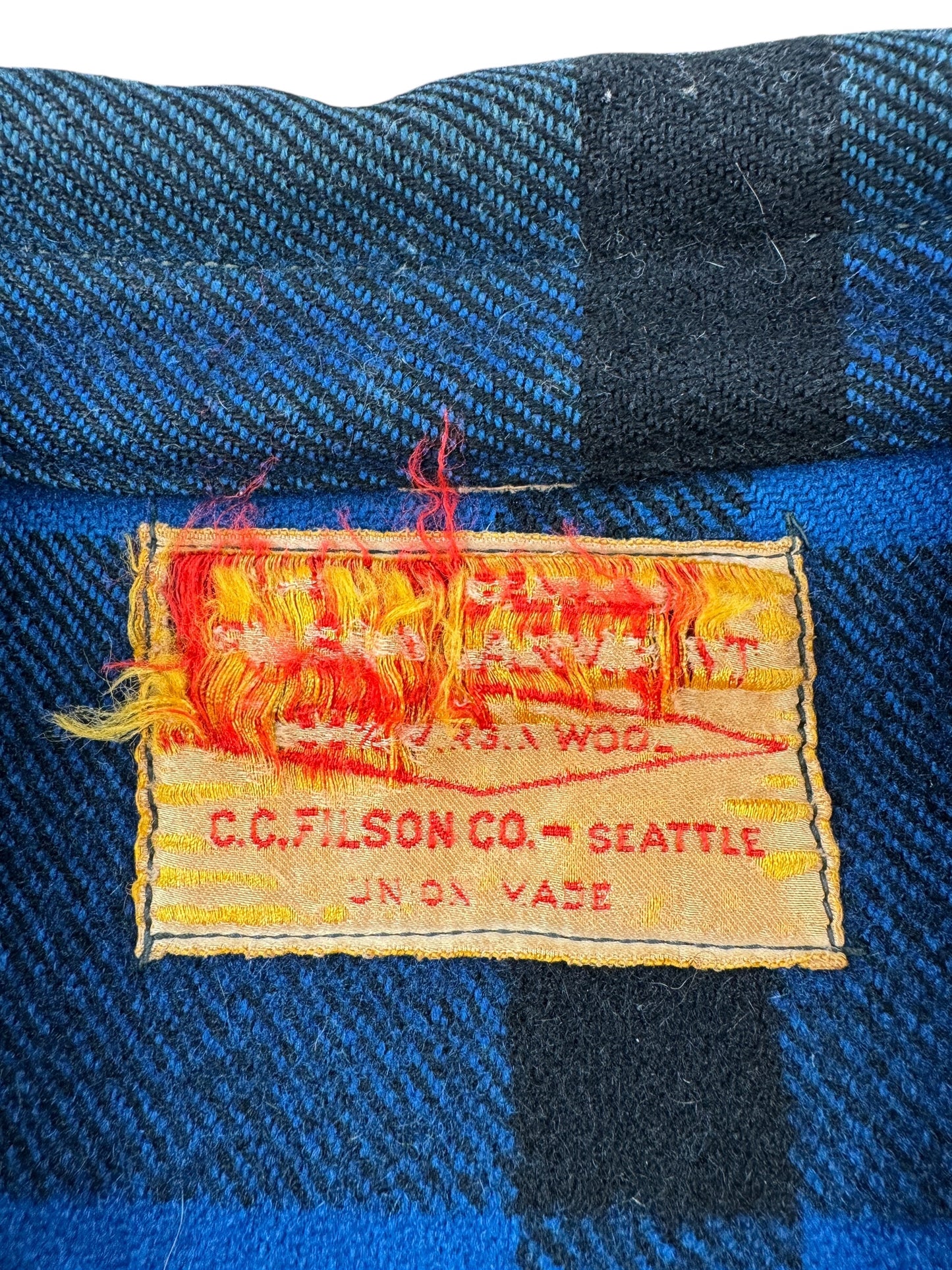 Label on Vintage Union Made Filson Cobalt and Black Mackinaw Cruiser SZ XL