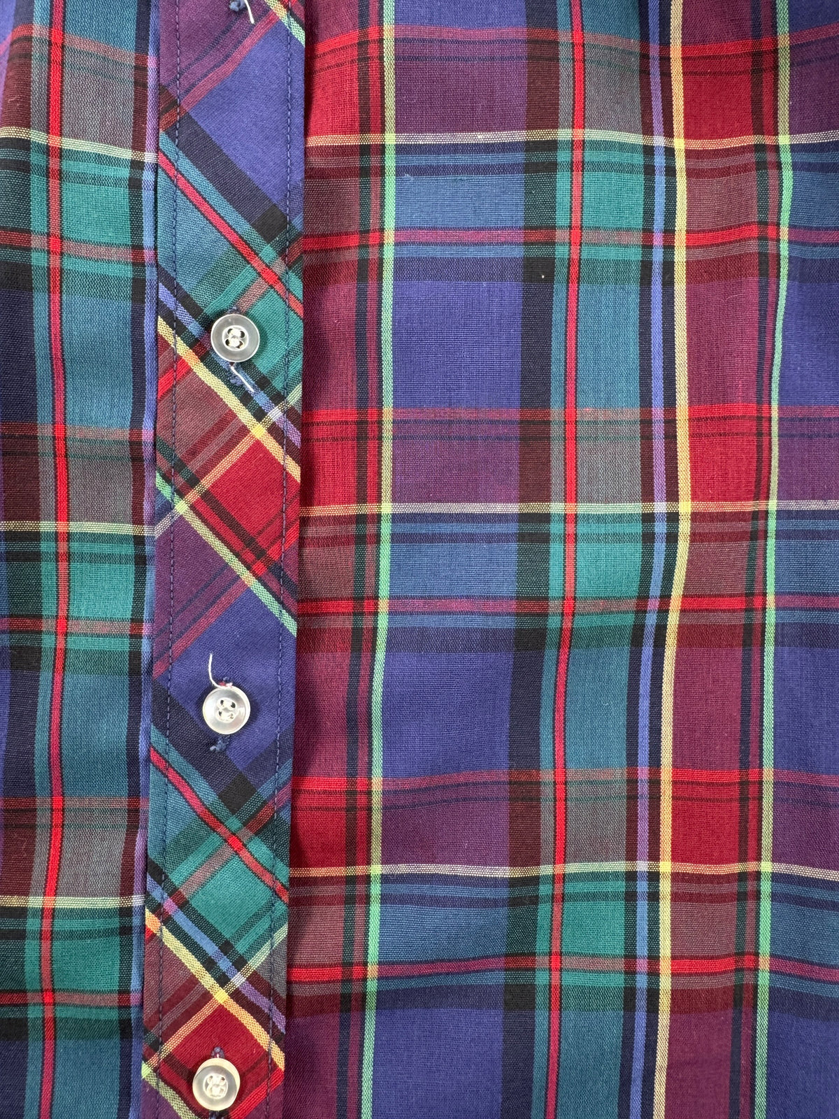 Pattern and buttons on Vintage Cheryl Tiegs Plaid Puff Sleeve Blouse SZ 10